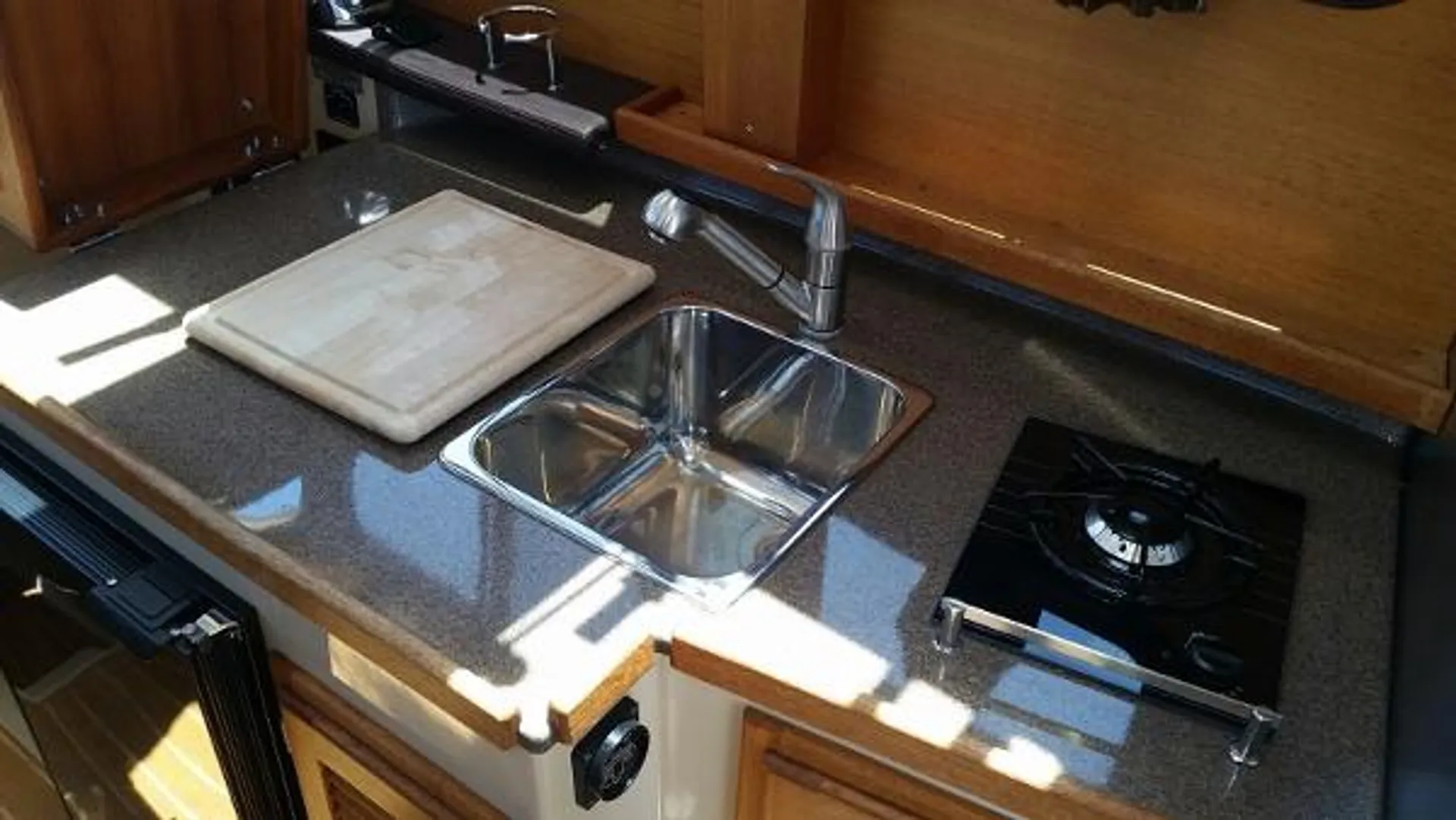 Ranger Tugs (WA) Ranger R25SC in Long Beach, CA — photo 2