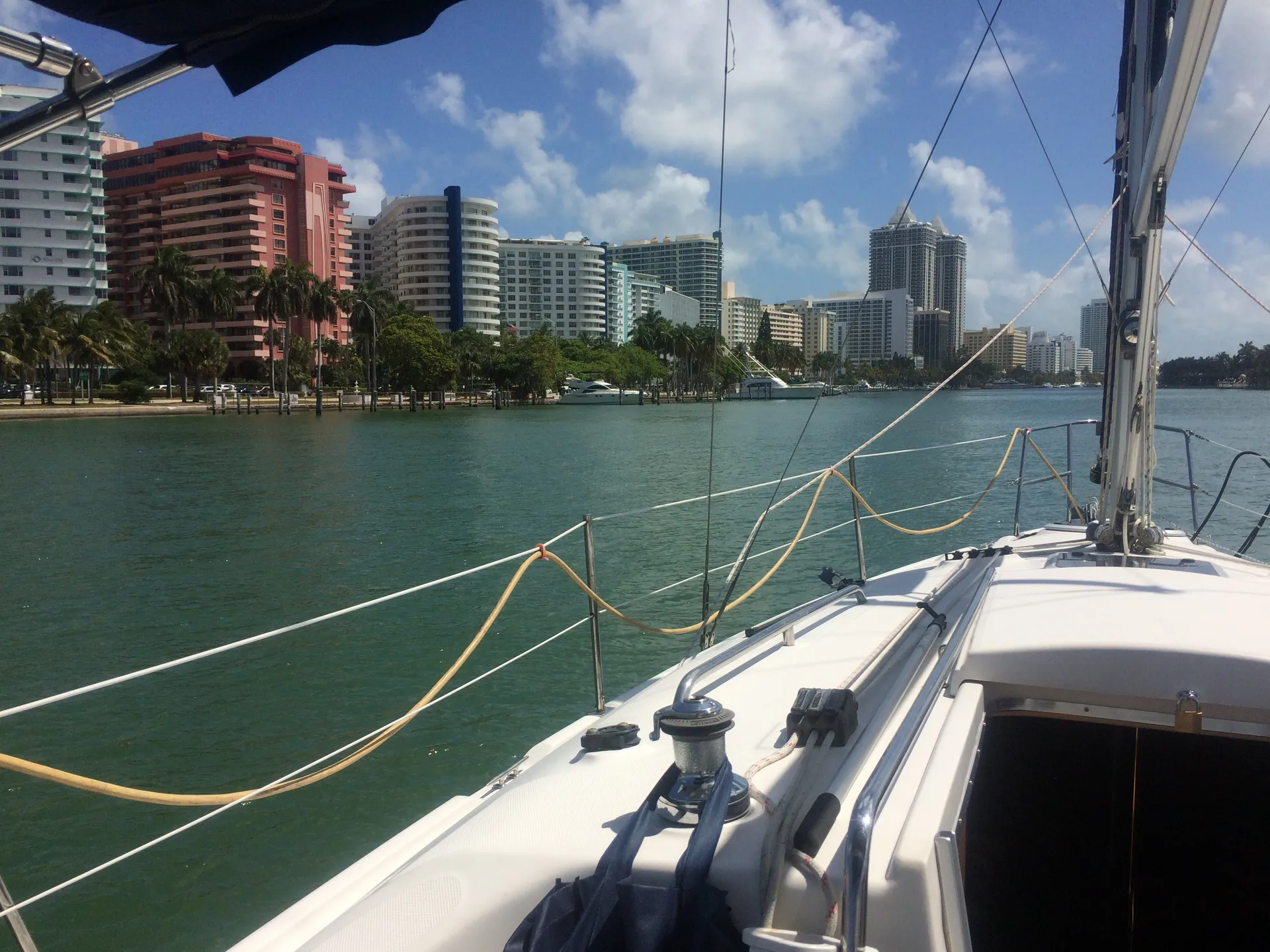 Hunter 31 in Miami, FL — photo 4