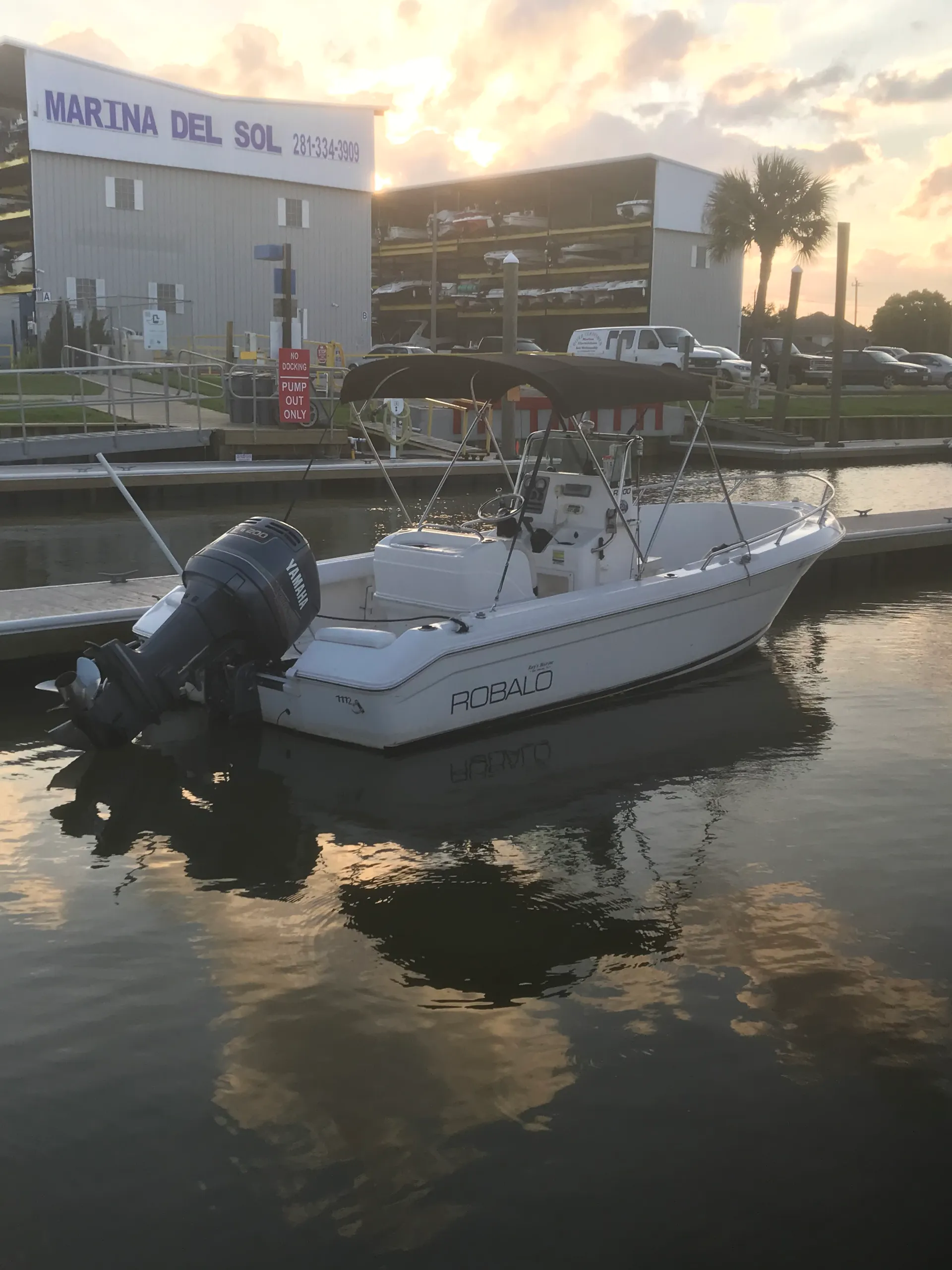 Robalo 200 W/200 HPDI XL in Kemah, TX — photo 2