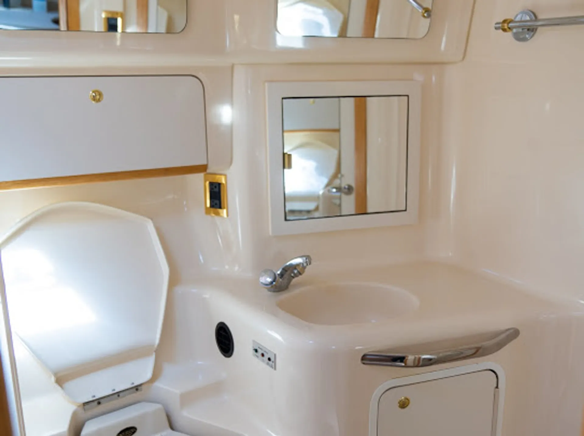 50' SEA RAY- 12 Passengers *BELIEVE CHICAGO* BTC