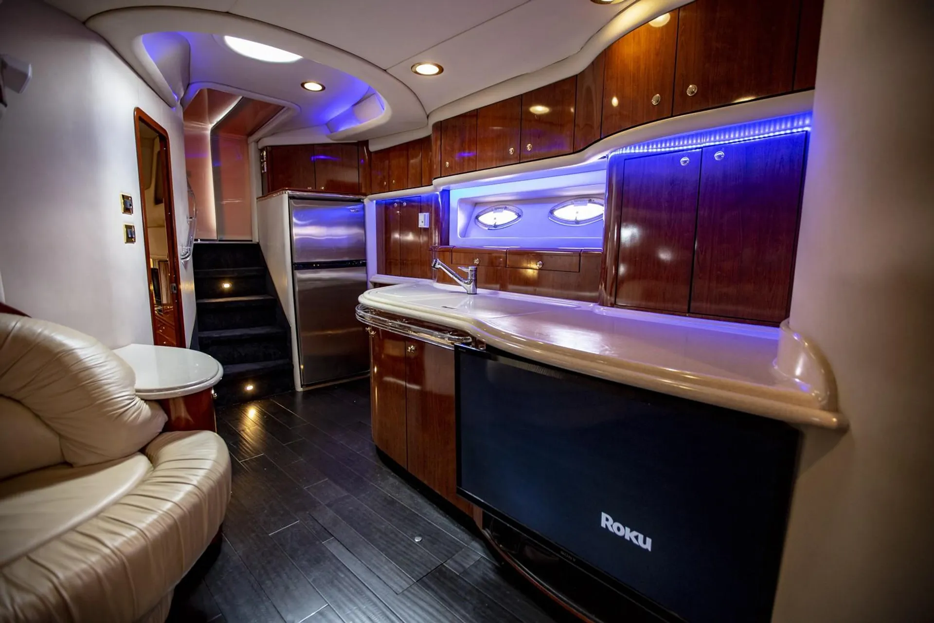 Sea Ray Boats 540 Sundancer in Miami Beach, FL — photo 7