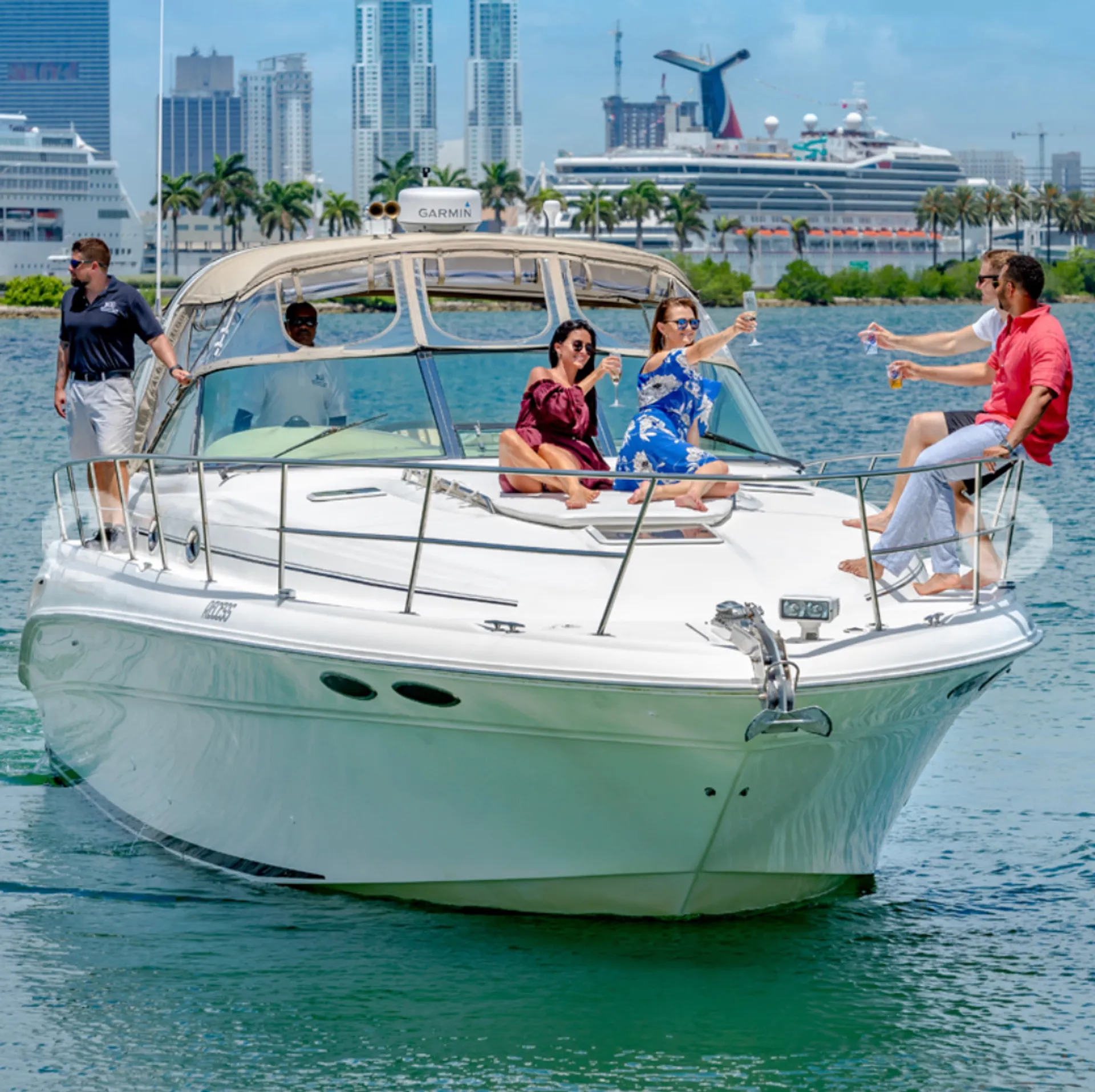 Sea Ray Boats 410 Express Cruiser in Miami Beach, FL — photo 7