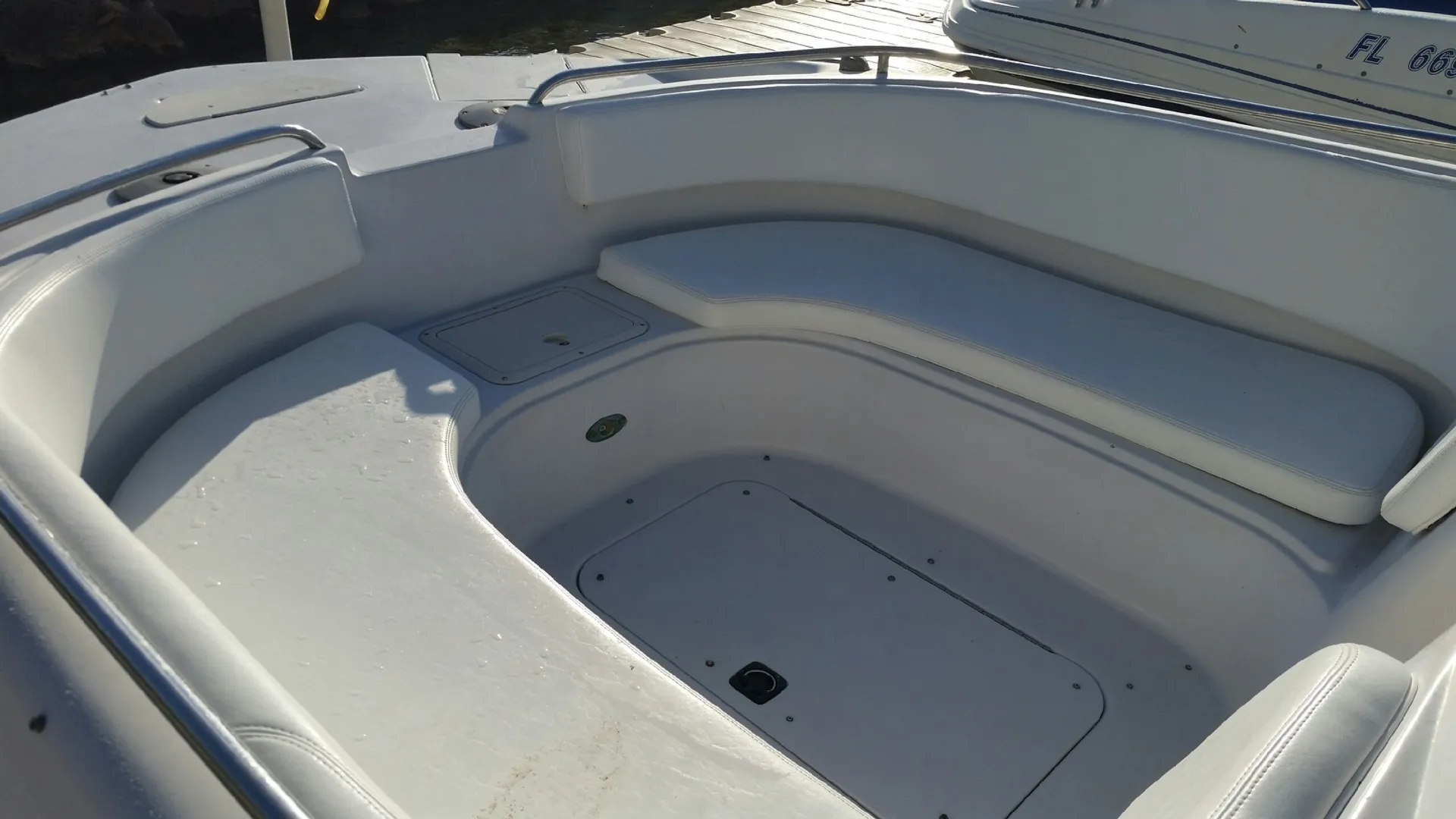Hurricane Boats SD 2400 in Islamorada, FL — photo 5