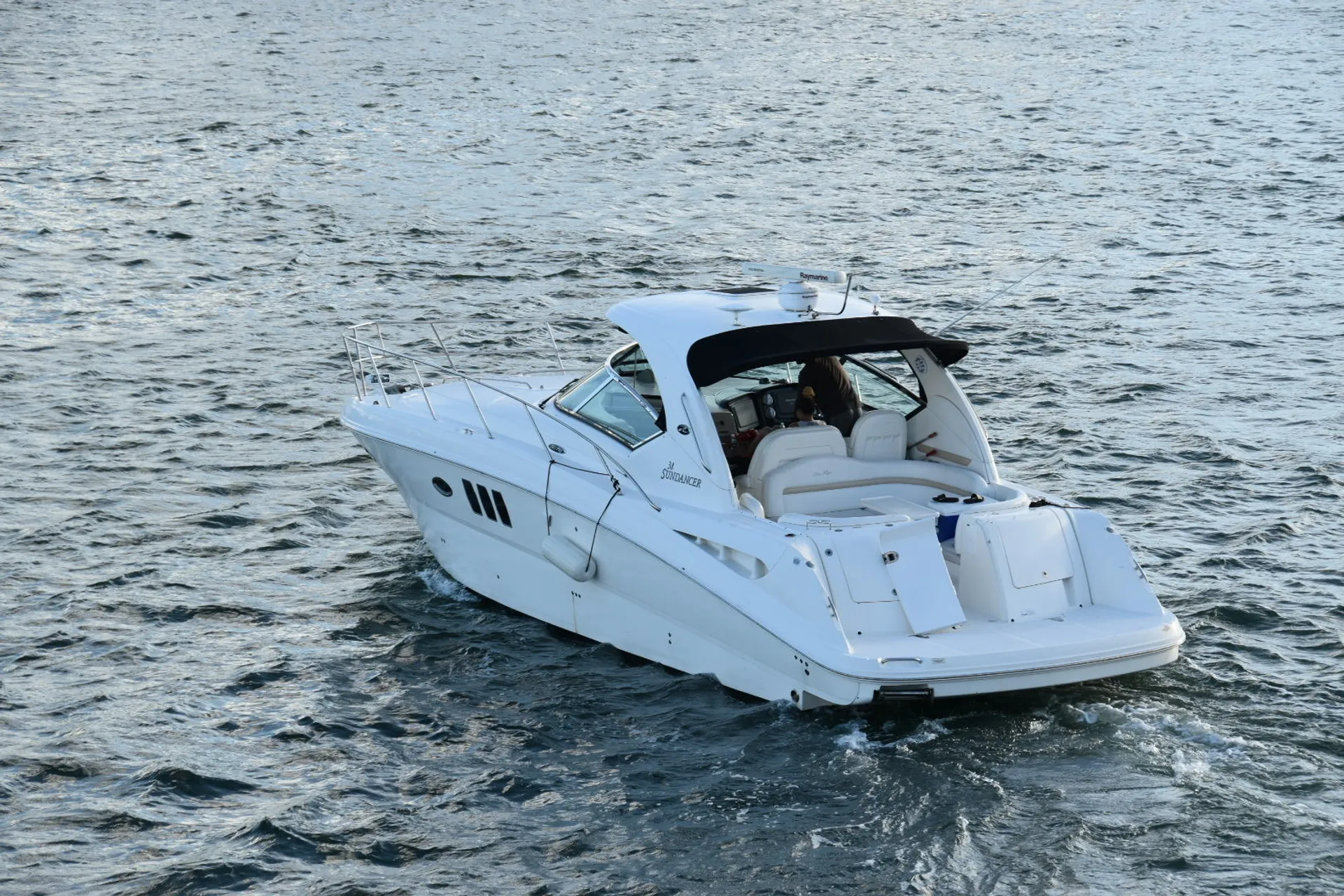 Sea Ray Boats 370 Sundancer w/Axius in Miami, FL — photo 4