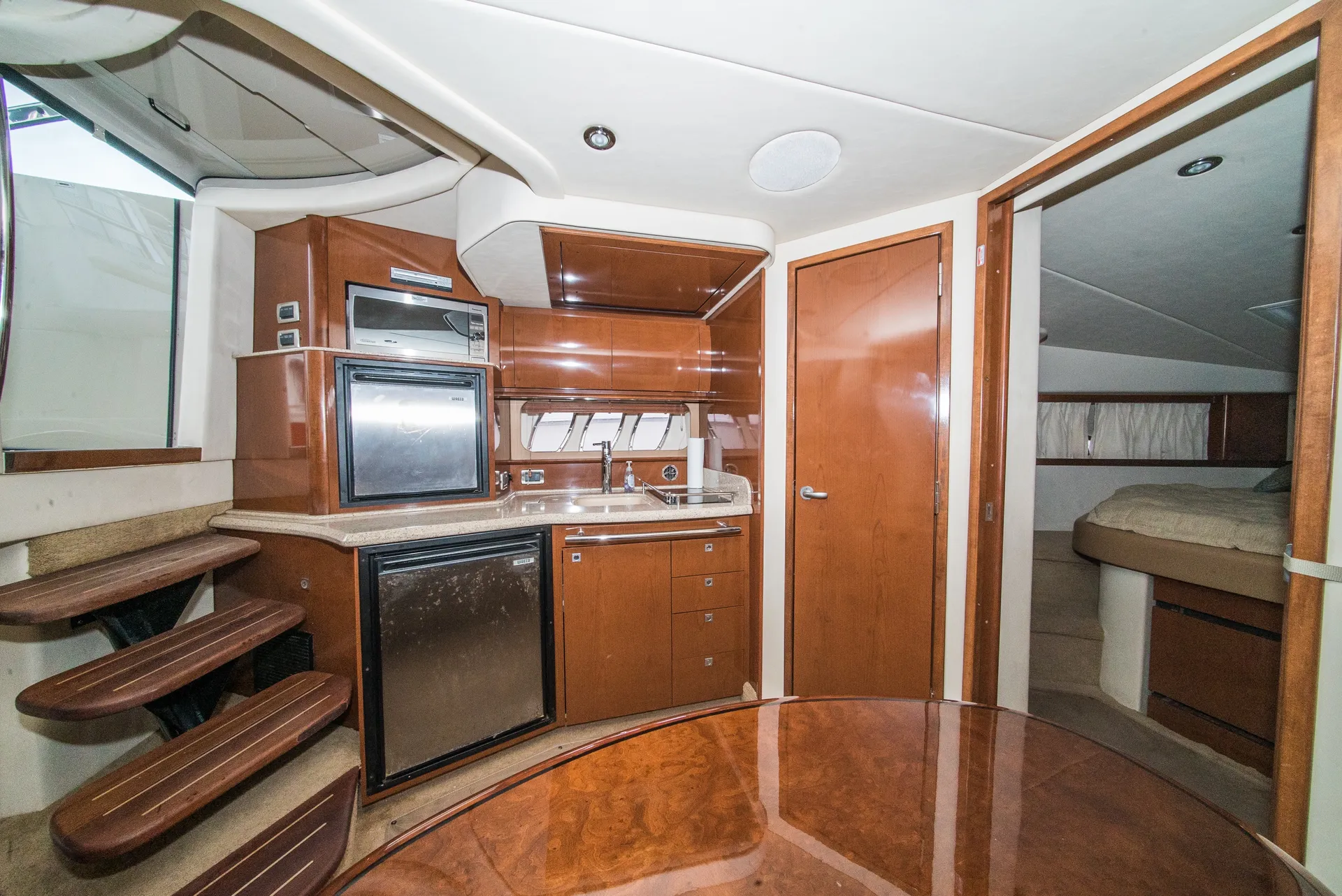 Sea Ray Boats 370 Sundancer w/Axius in Miami, FL — photo 5