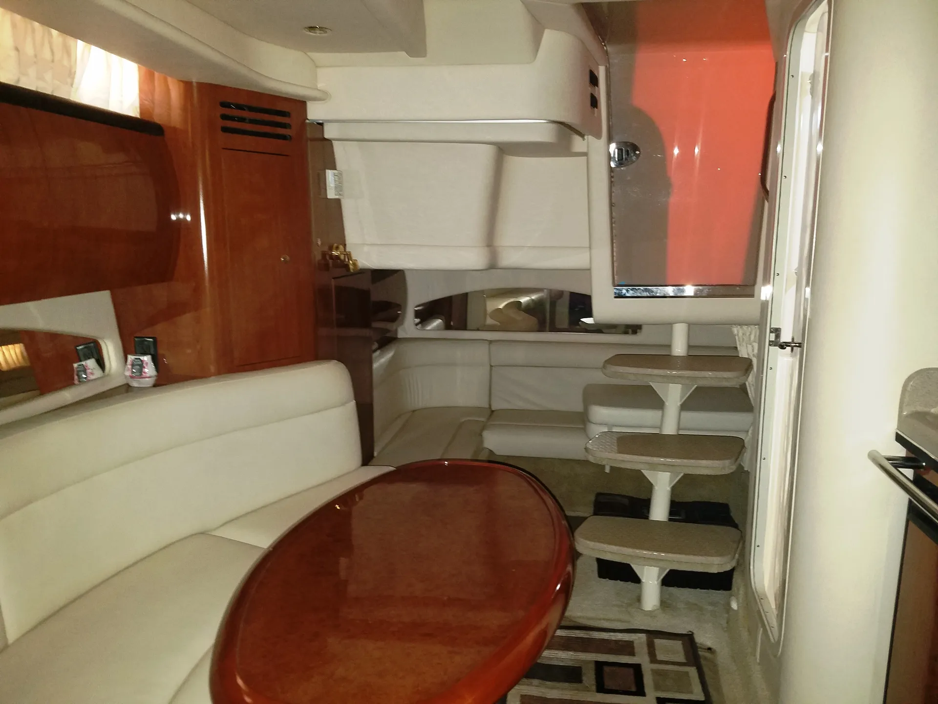 Sea Ray Boats 360 Sundancer in Gulfport, FL — photo 8