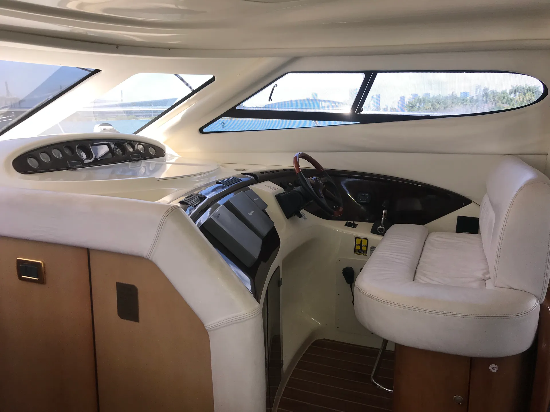 Cranchi 48 Atlantique in Miami, FL — photo 7