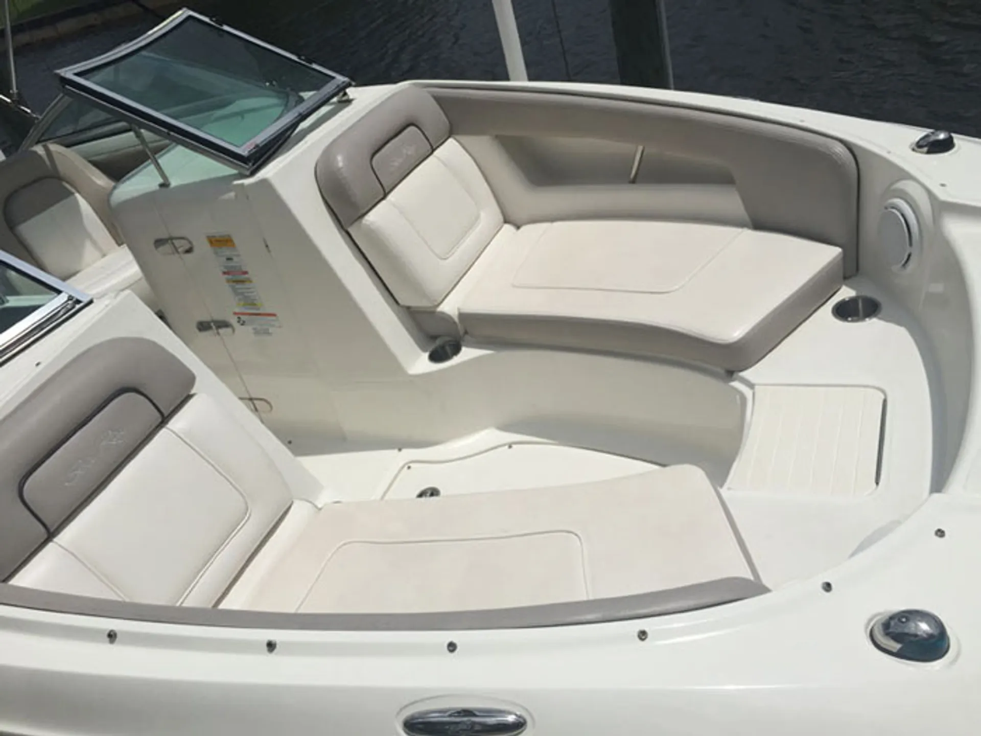 Sea Ray Boats 220 Sundeck  in Cape Coral, FL — photo 5