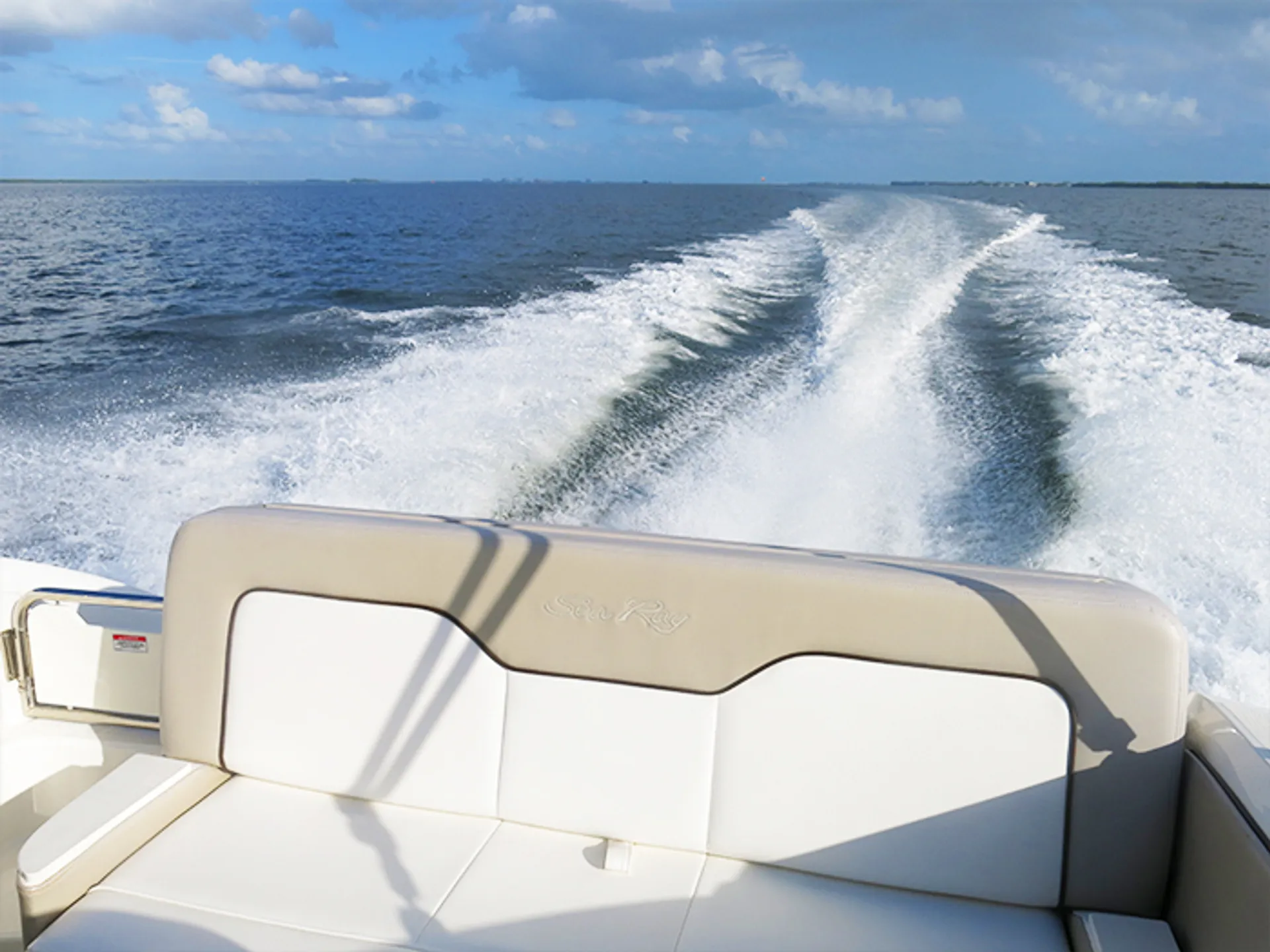 Sea Ray Boats 220 Sundeck  in Cape Coral, FL — photo 9
