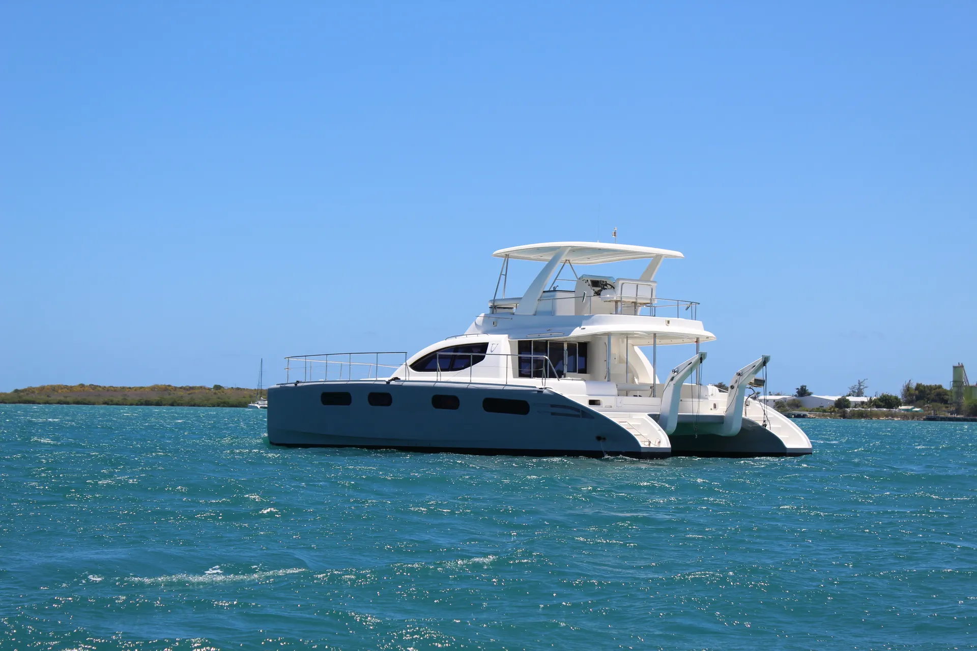 Leopard  474 power catamaran in Fort Lauderdale, FL — photo 6