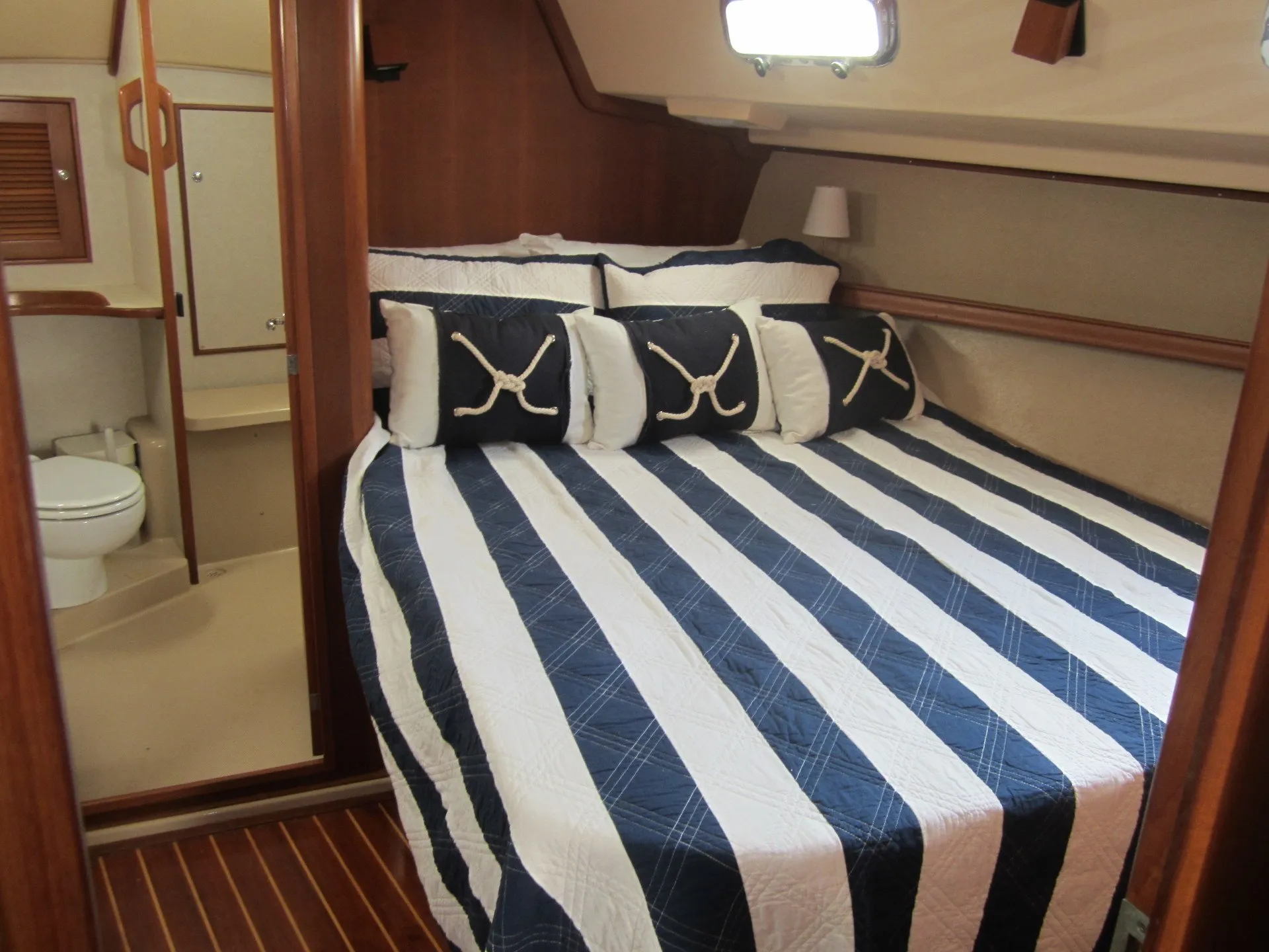 Island Packet Yachts Island Packet 420 in Cape Coral, FL — photo 3