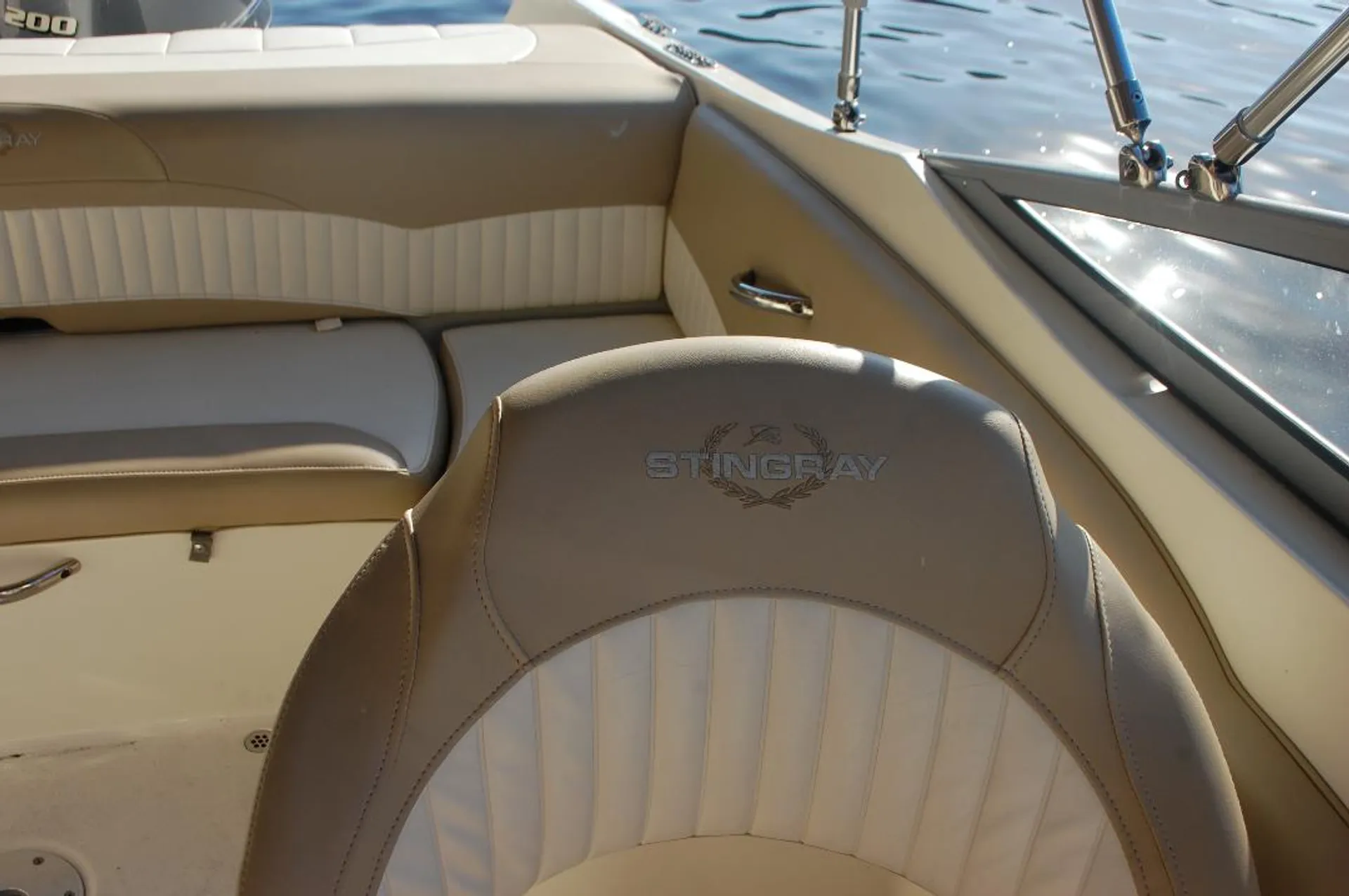 Stingray Boats 234LR  in Fort Lauderdale, FL — photo 7