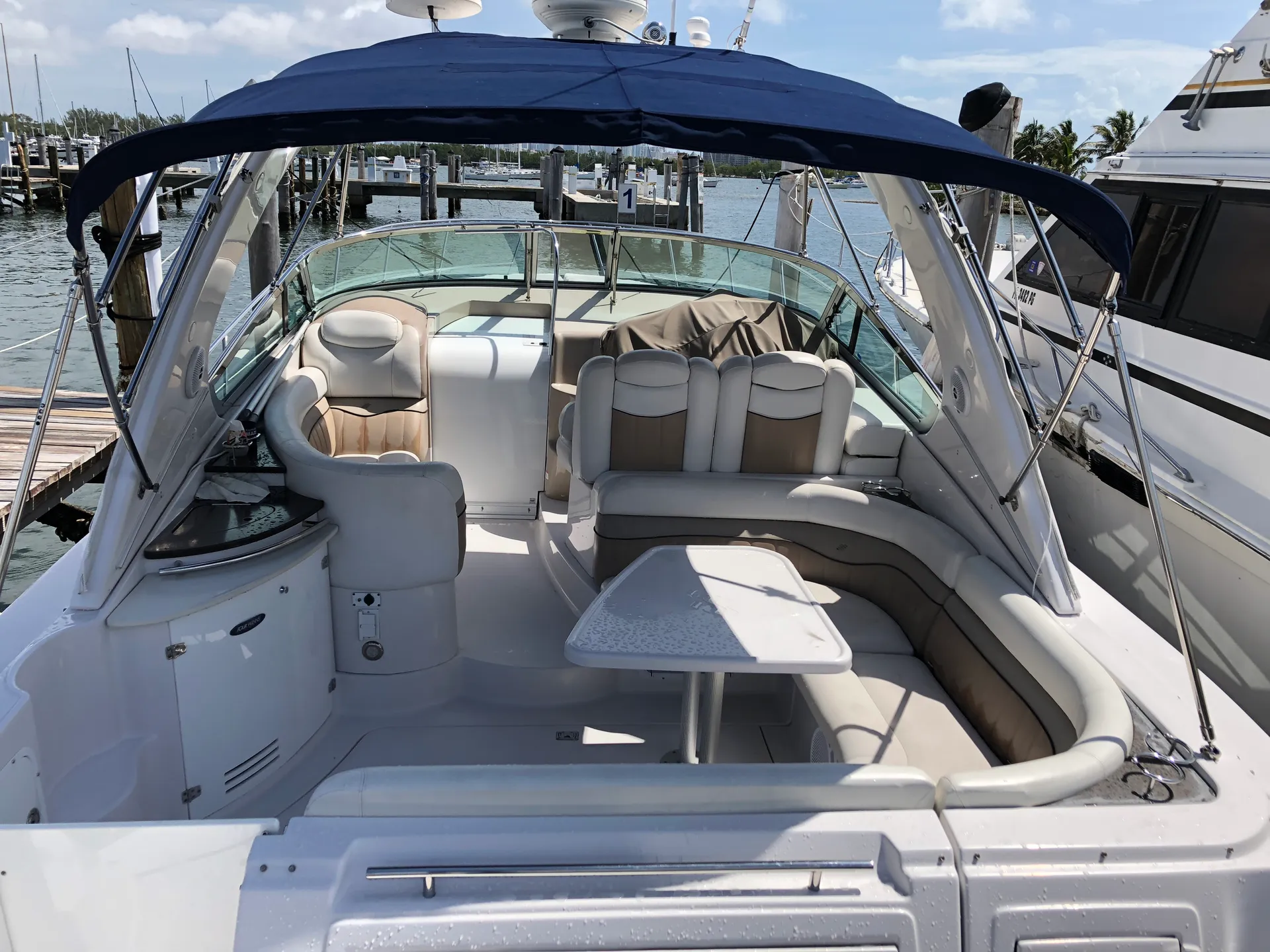 Four Winns Boats 348 Vista in Miami, FL — photo 4