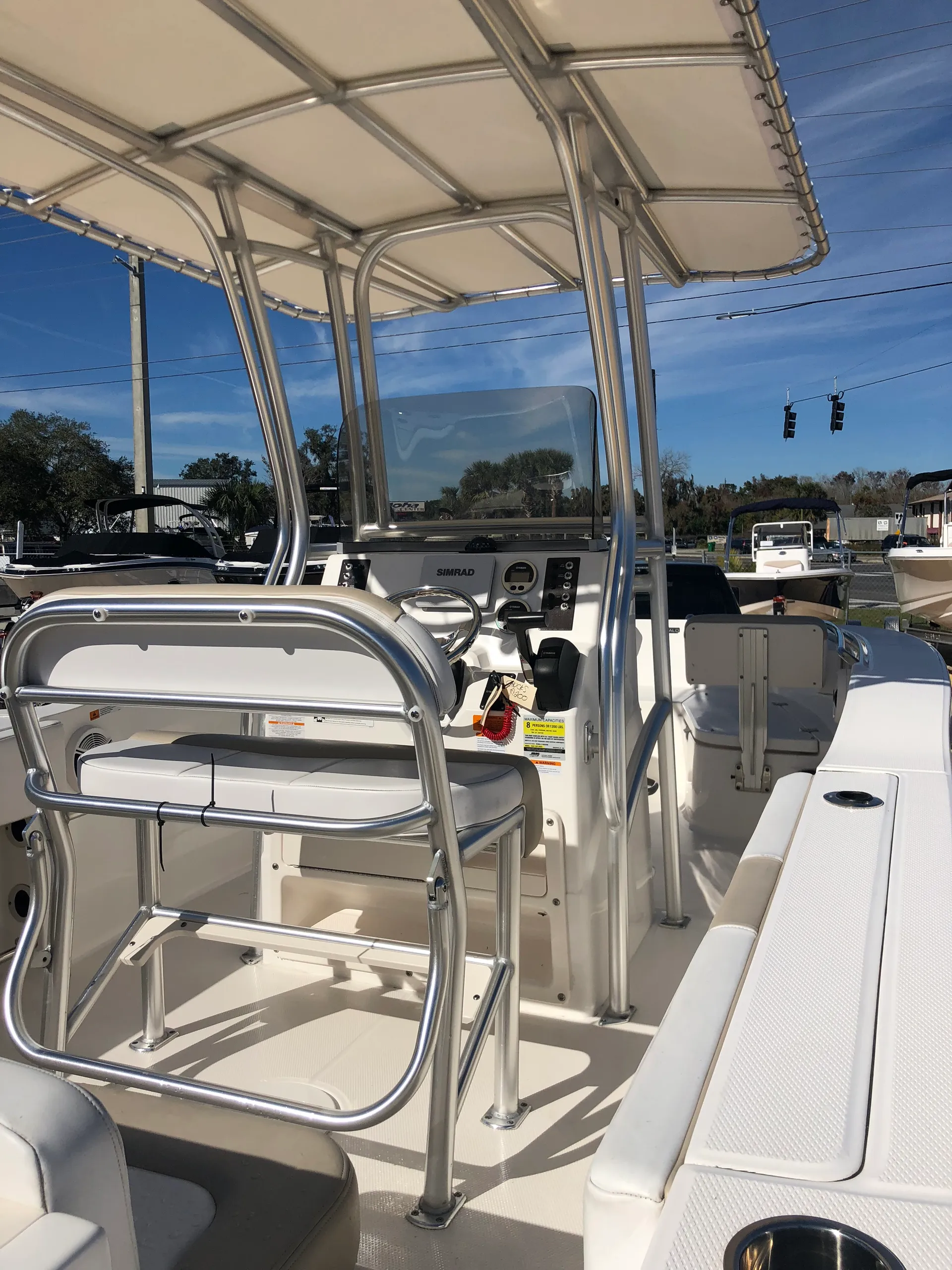 Robalo R200 CC w/F150XA  in Davenport, FL — photo 2