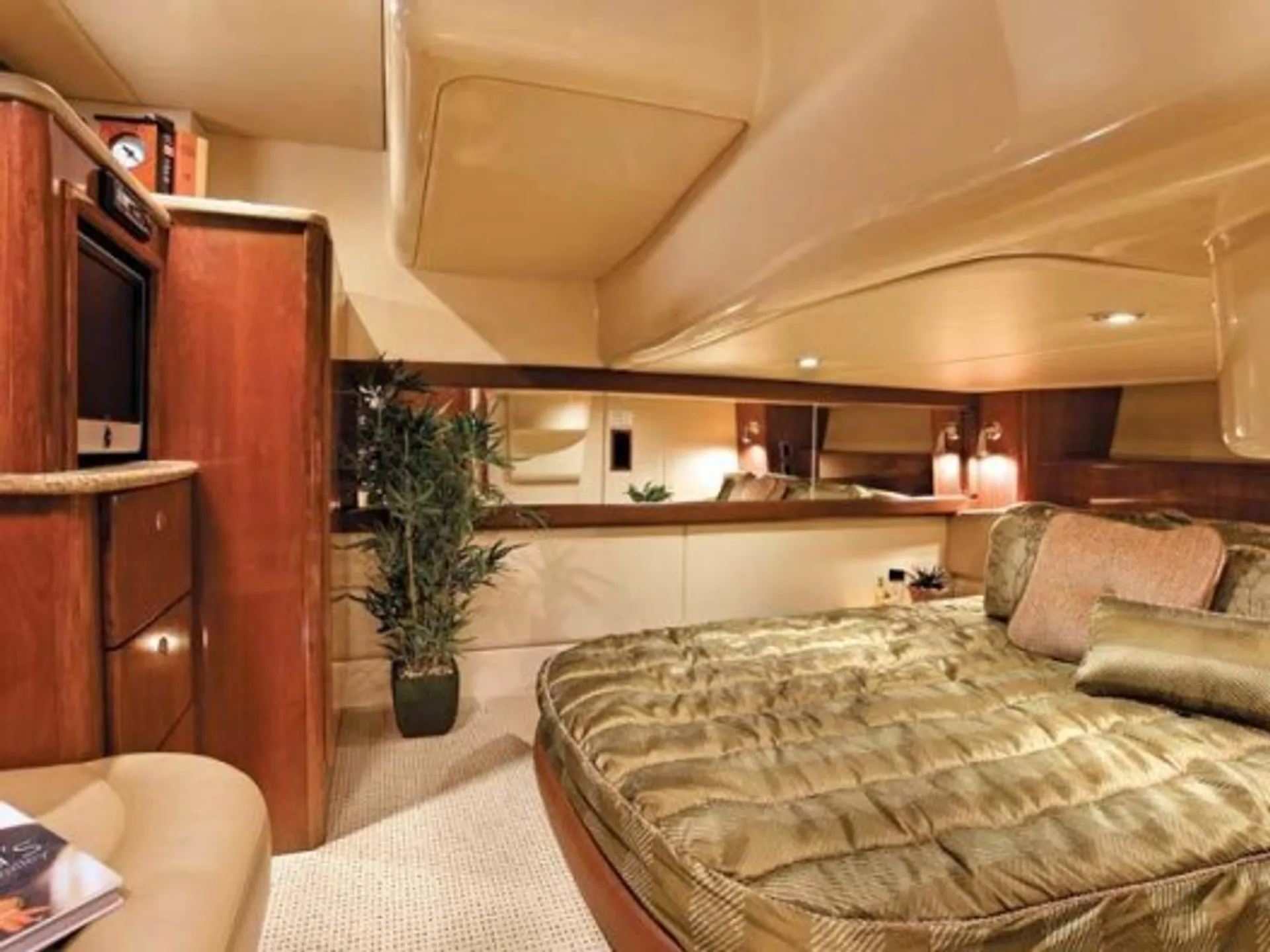 Meridian Yachts 411 Sedan in Brooklyn, NY — photo 5