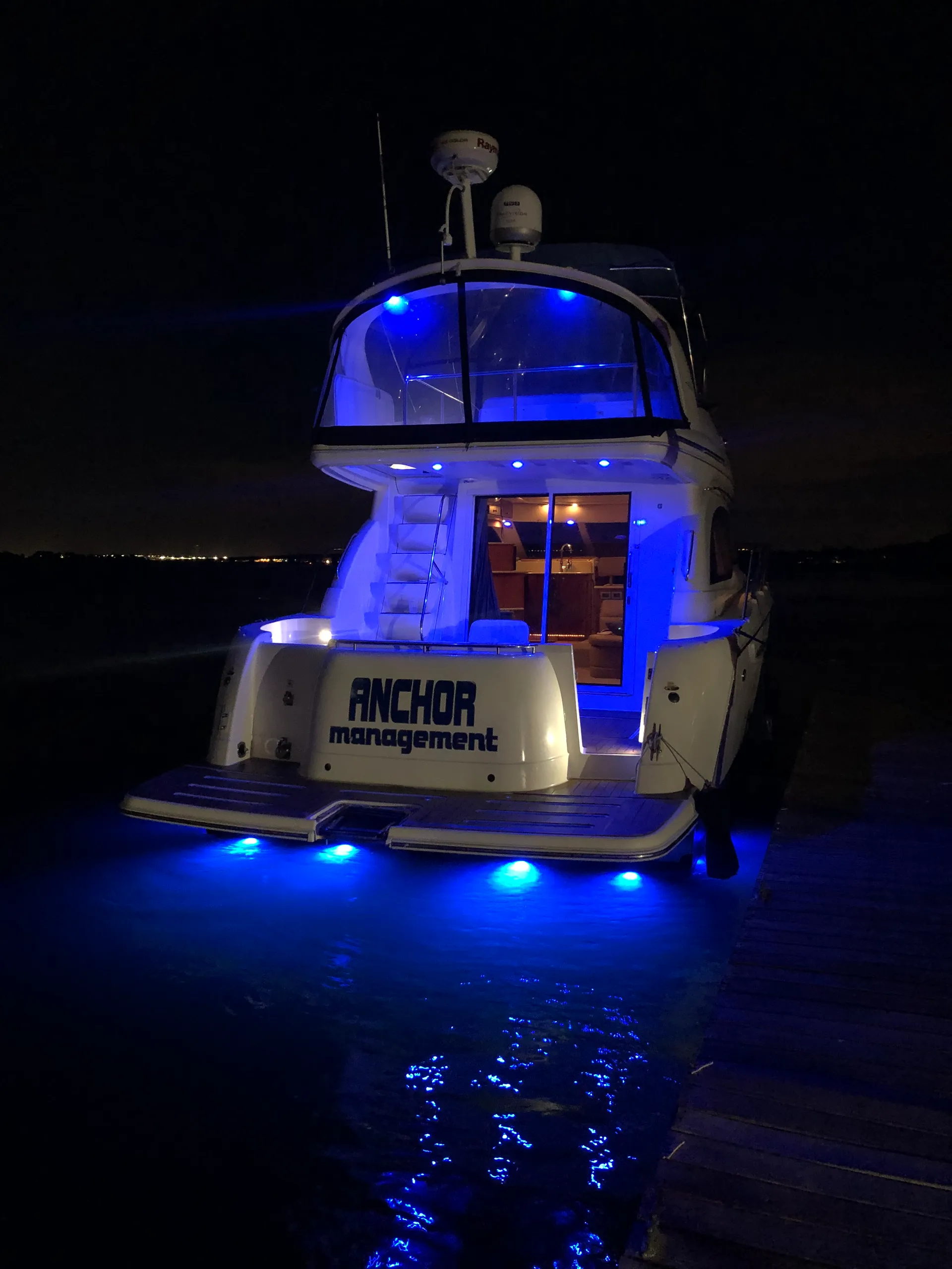 Meridian Yachts 411 Sedan in Brooklyn, NY — photo 9