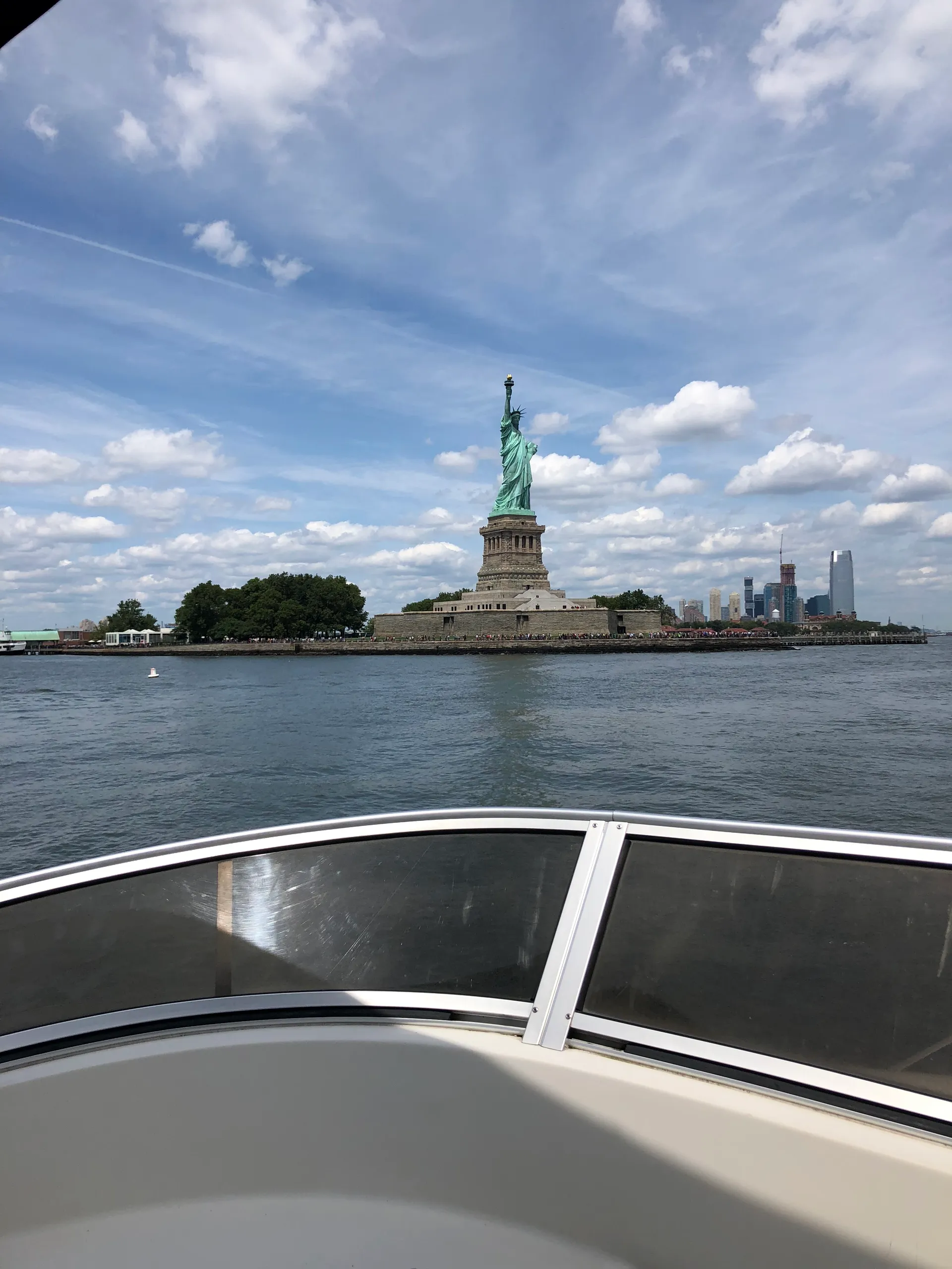 Meridian Yachts 411 Sedan in Brooklyn, NY — photo 10