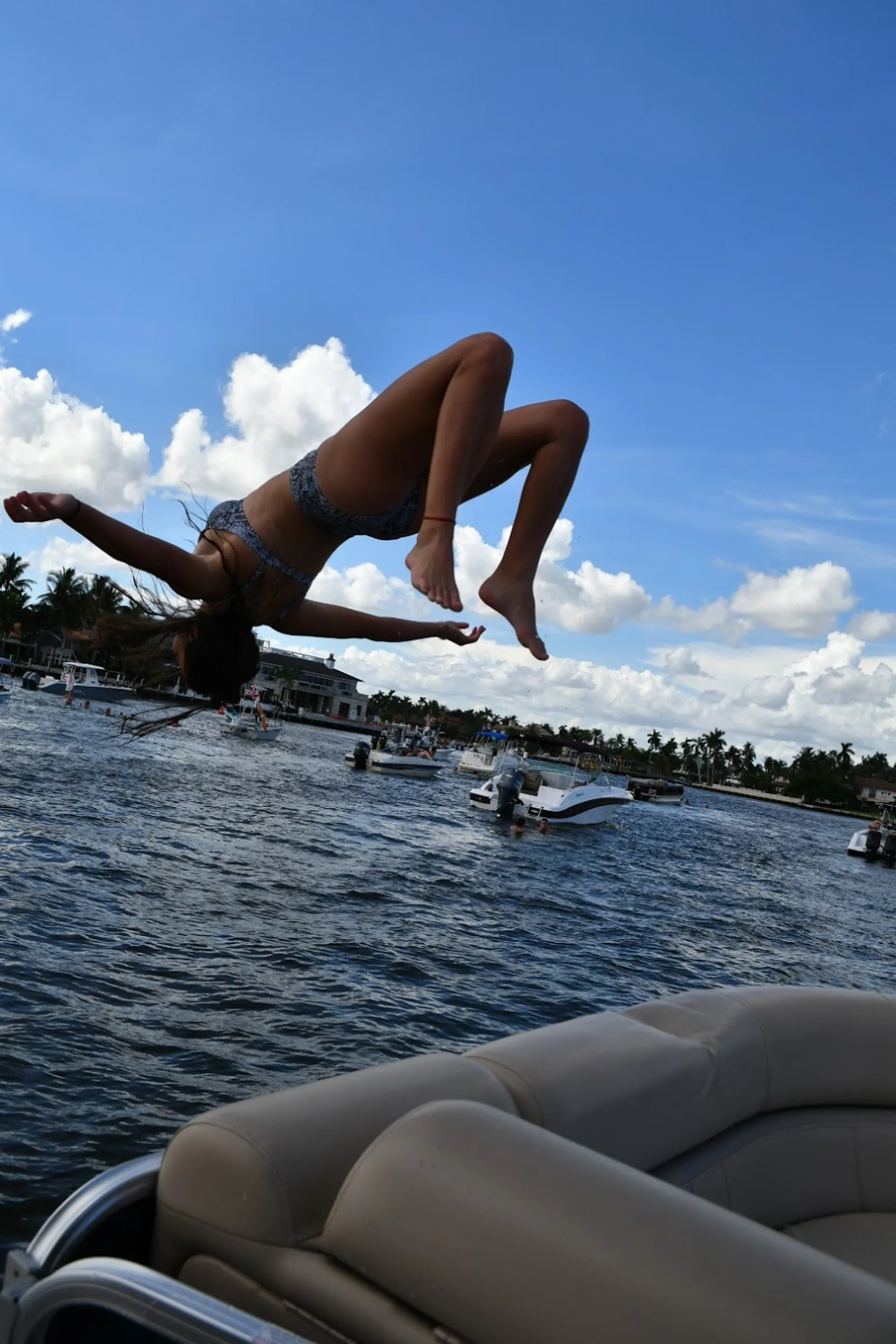 South Bay Pontoons 722CR TT Tri-Tube in Fort Lauderdale, FL — photo 8