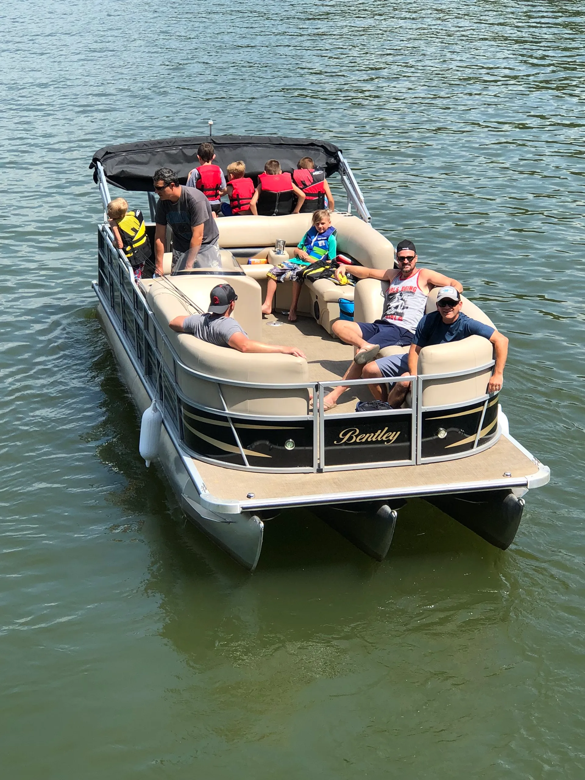 2018 24' Tritoon, 150hp, up to 16 Passangers