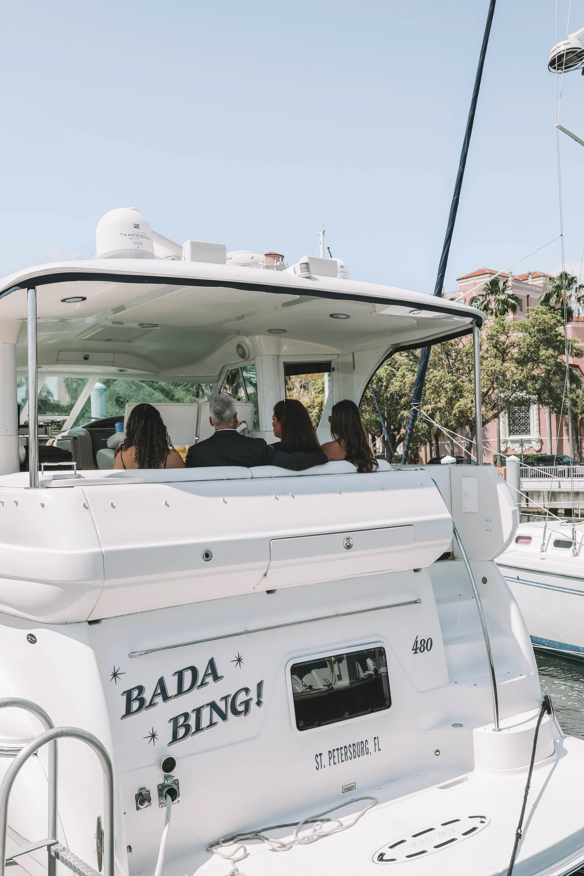 Sea Ray Boats 480 Motor Yacht in St. Petersburg, FL — photo 2