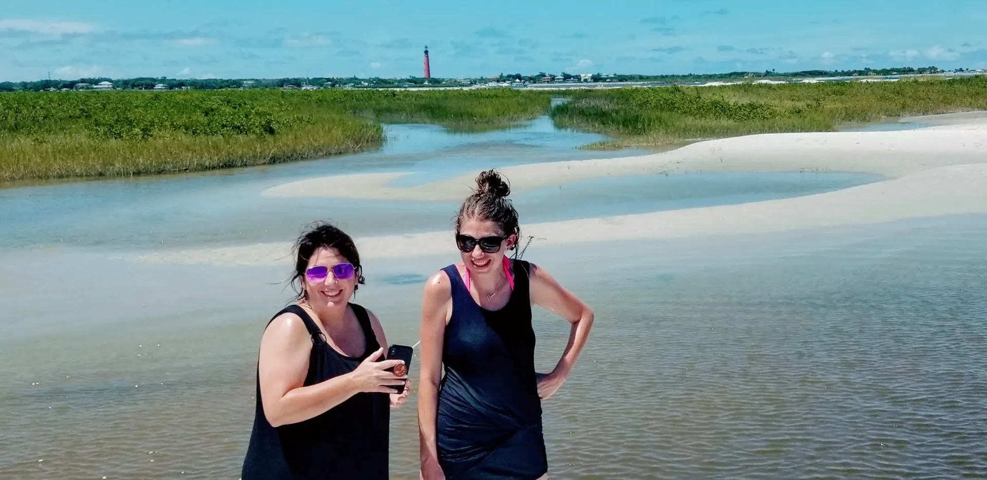 Charter this 36' Sea Ray Sport Yacht Today!