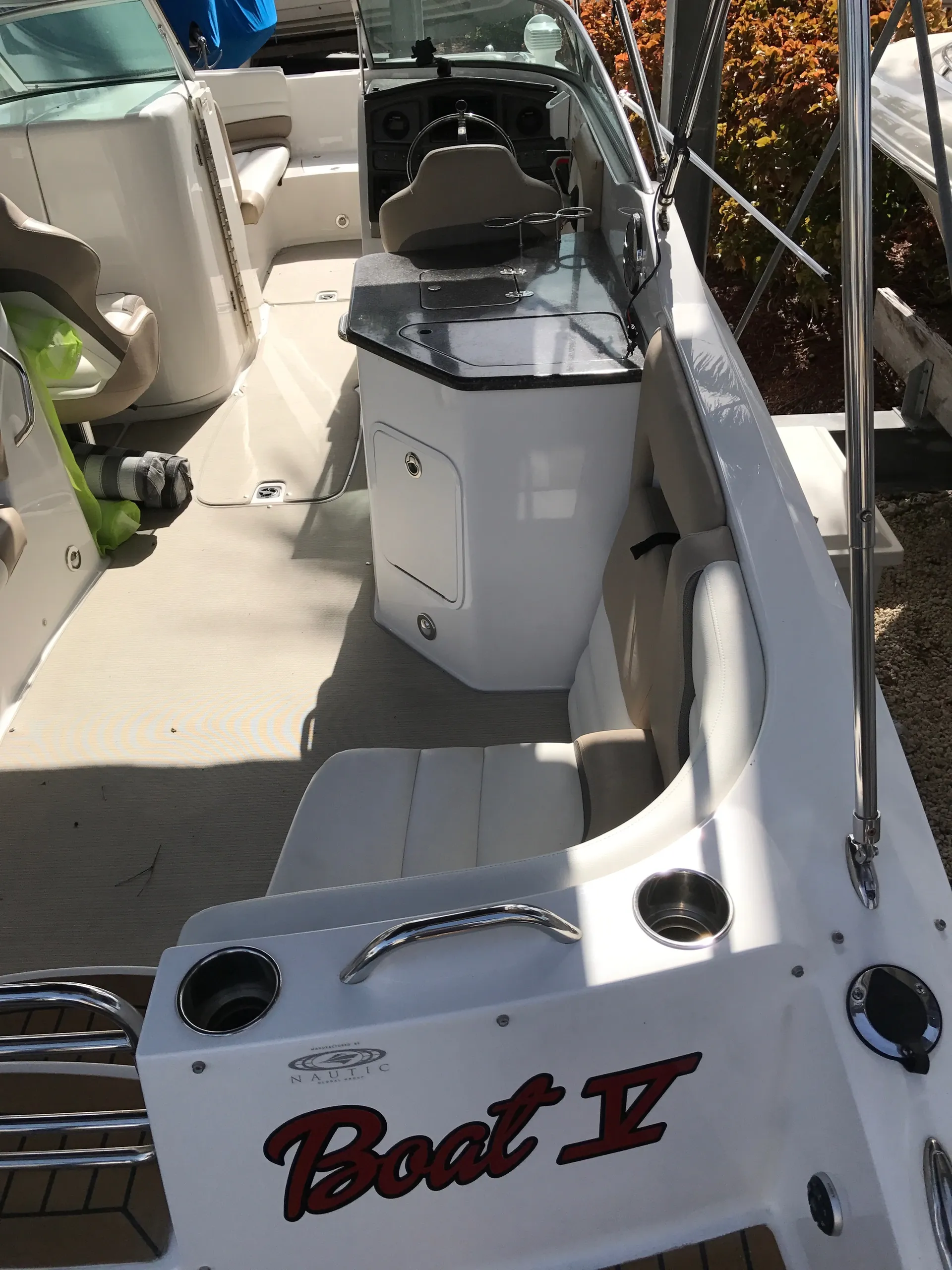 Hurricane Boats SD 2700 w/F300XCA in Margate, FL — photo 5
