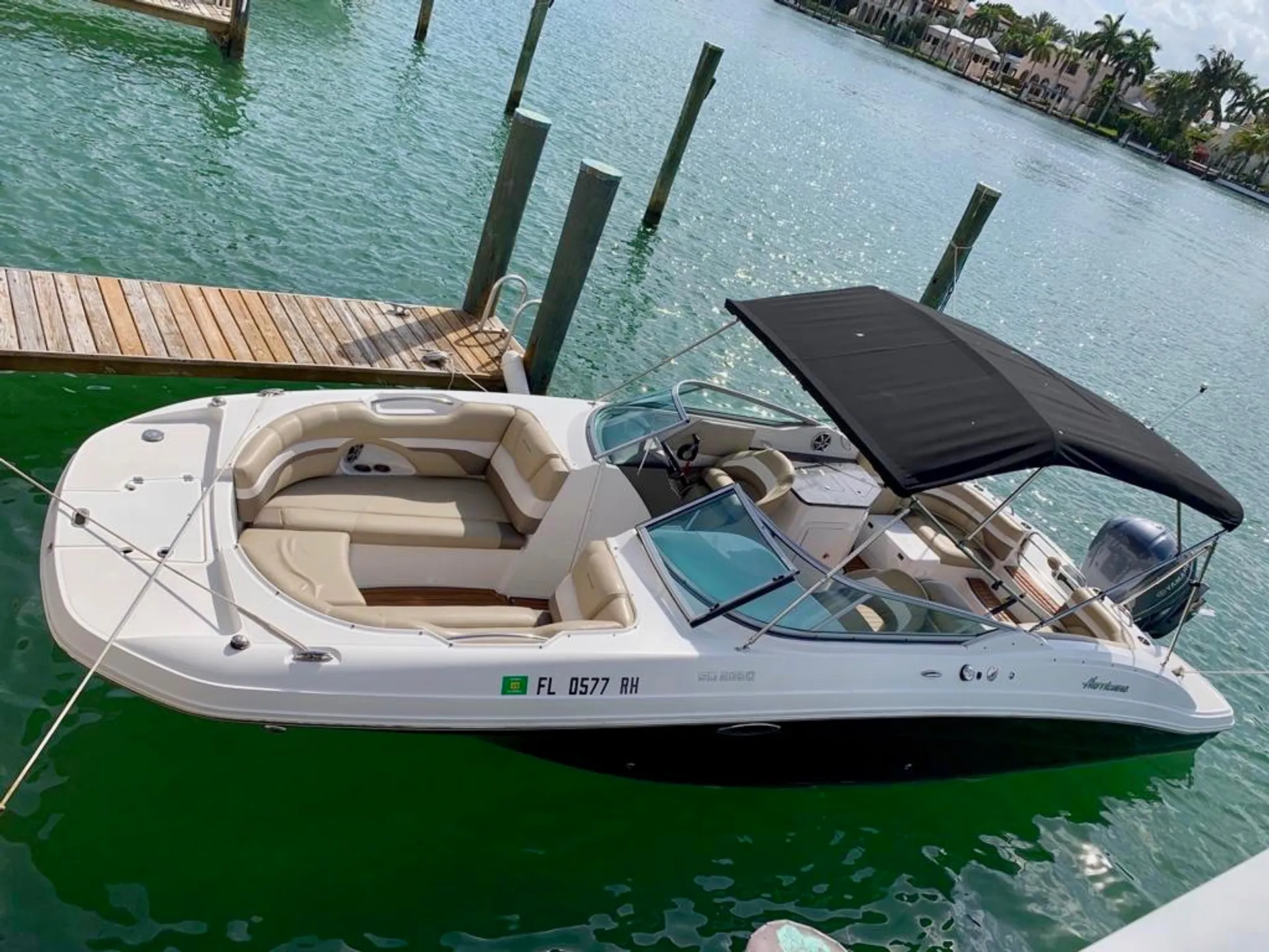 Hurricane Boats SD 2600 I/O in Miami Beach, FL — photo 2