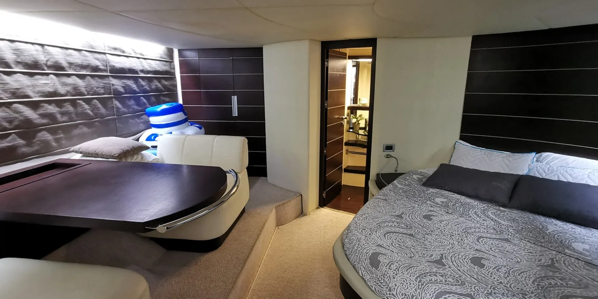 Azimut Yachts 68 Plus in Cancún, Q.R. — photo 8