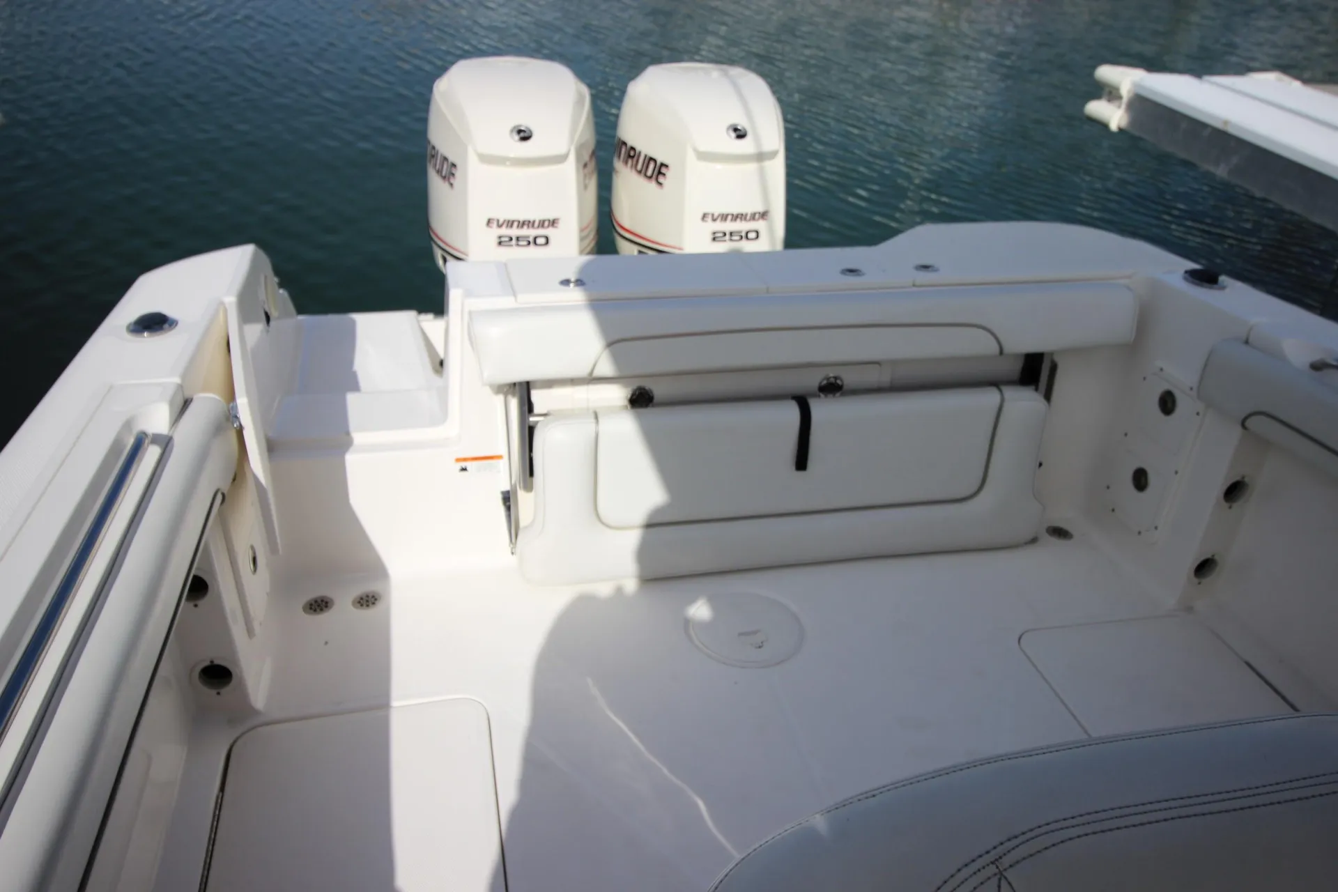 30 ft Scarab Tournament Center Console 