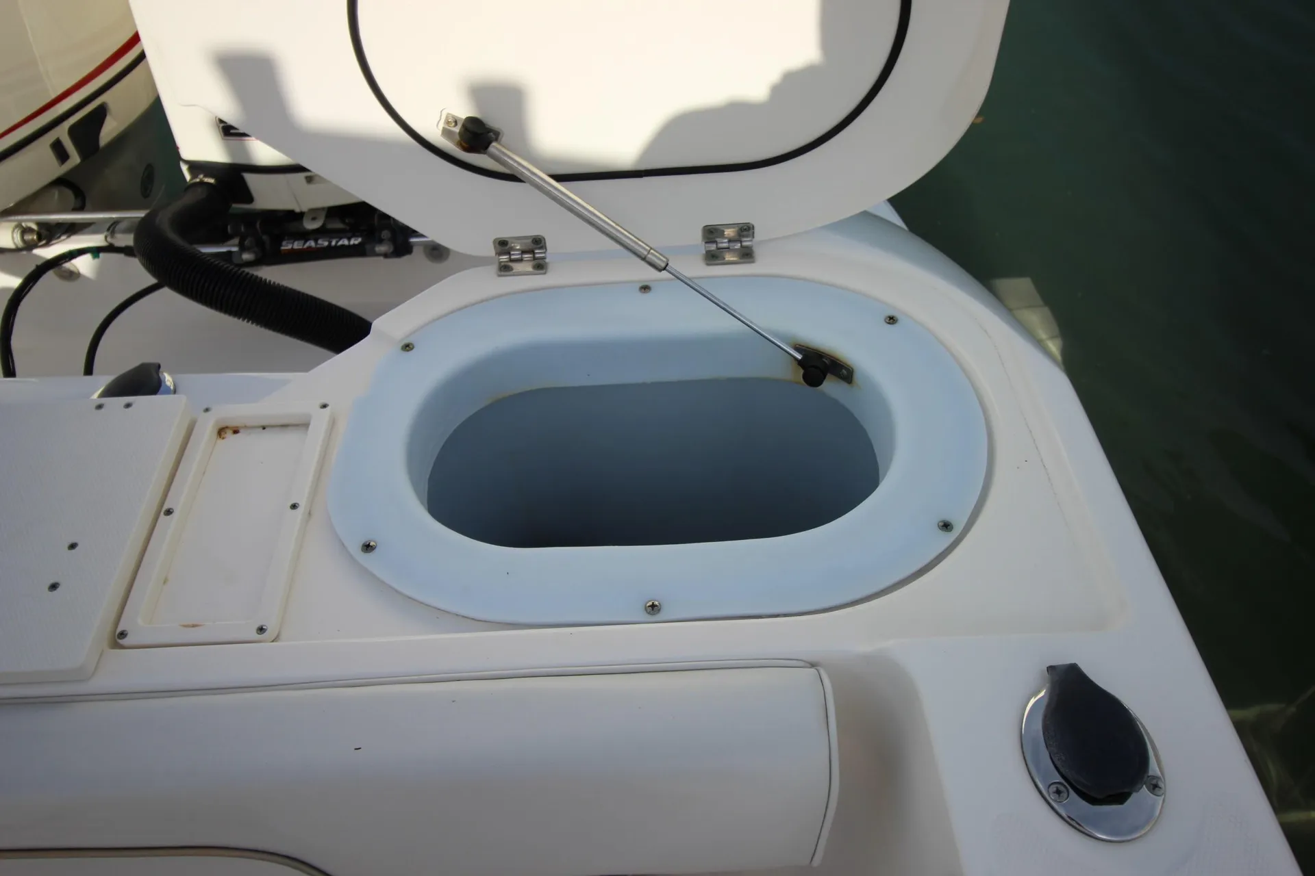 30 ft Scarab Tournament Center Console 