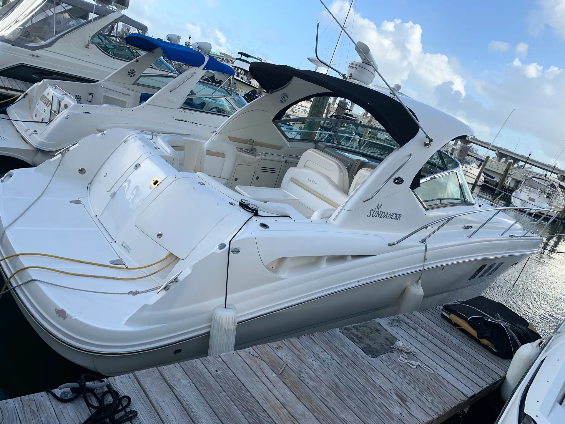 Sea Ray Boats 370 Sundancer w/Axius in Miami, FL — photo 9