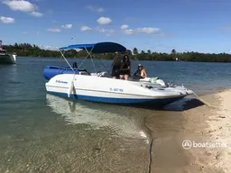 Clean, 21" Luxury Deck Boat (Day or Night cruise)