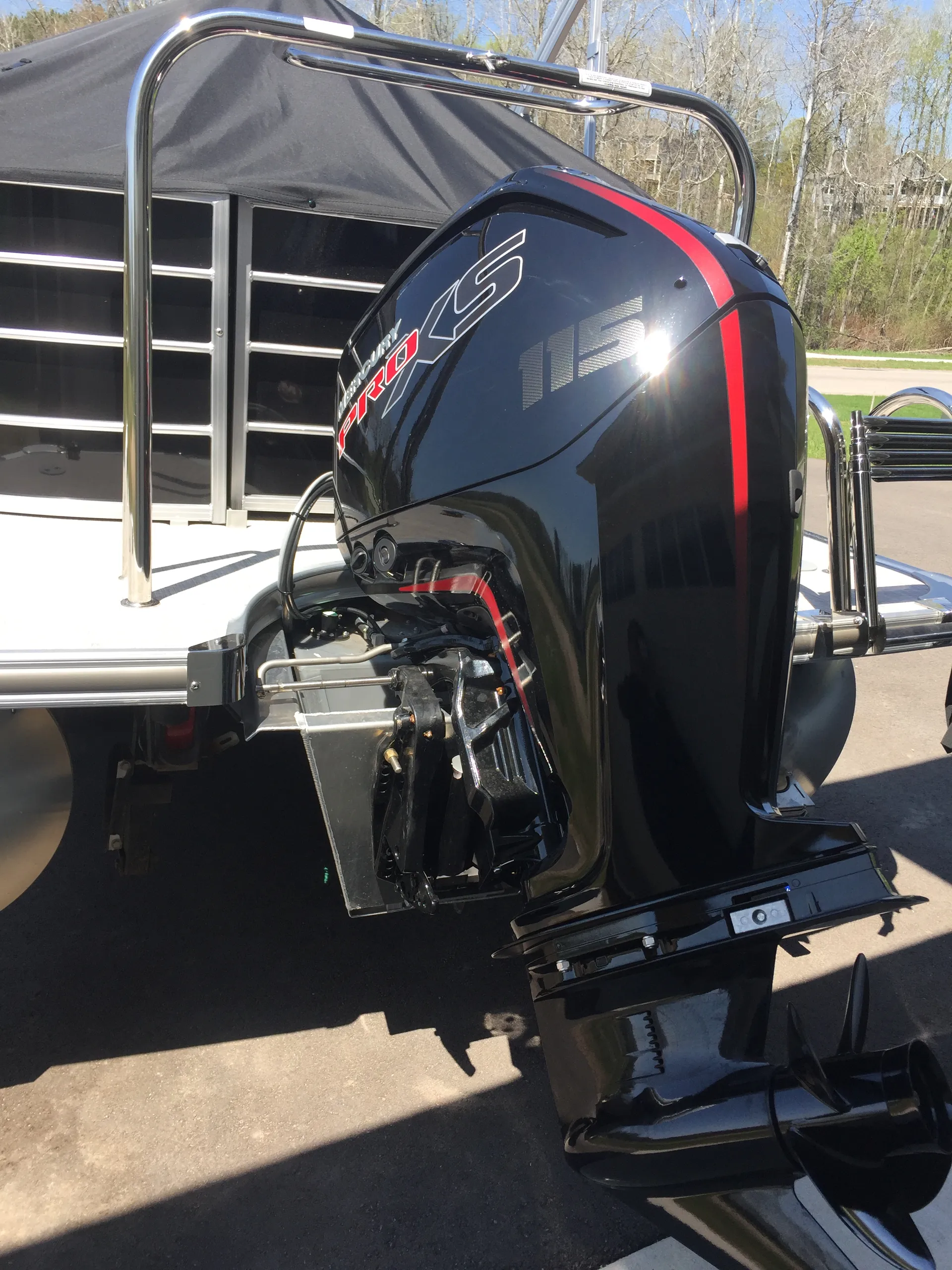 Berkshire Pontoons 230CL CTS in Traverse City, MI — photo 5