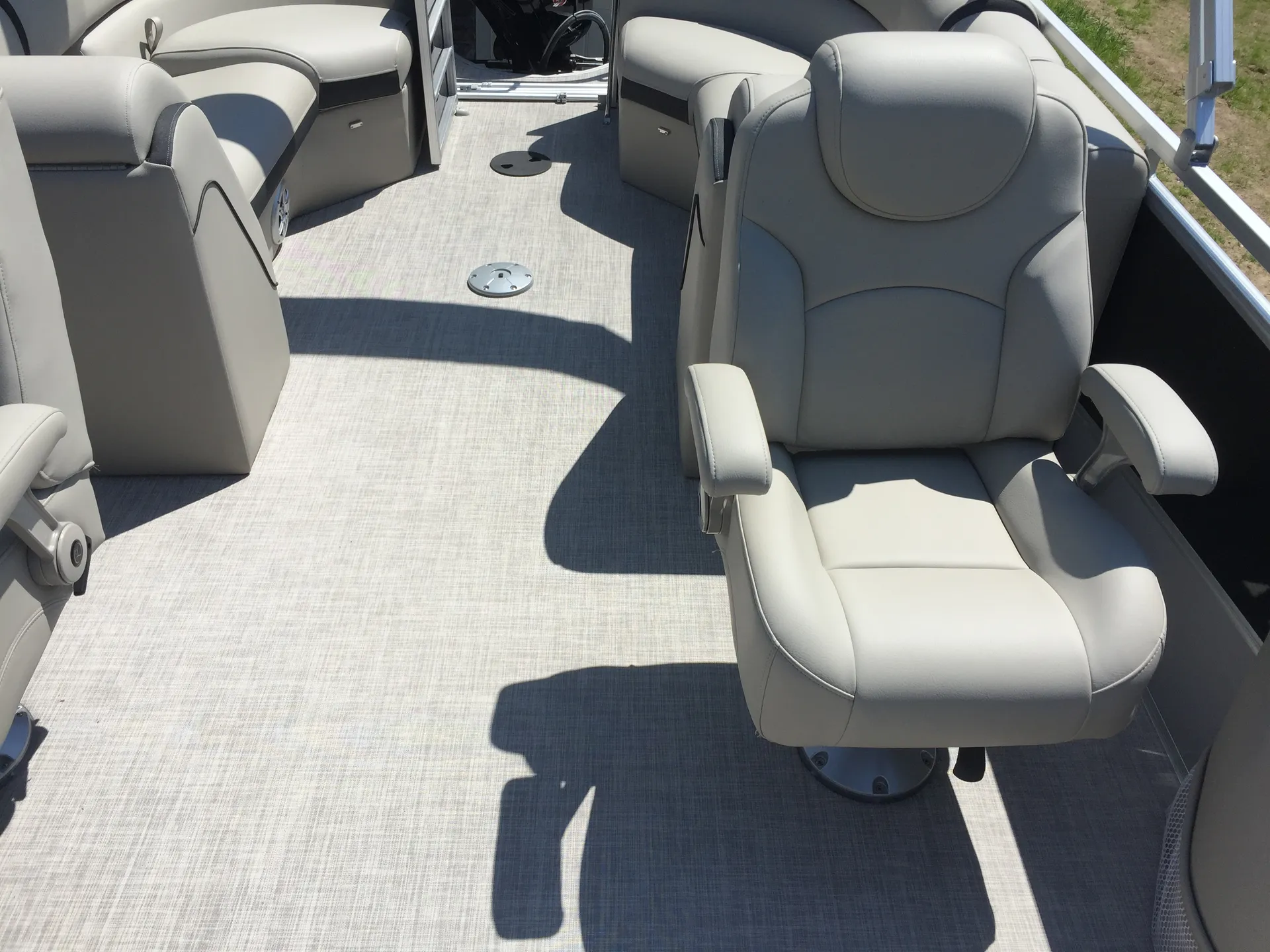 Berkshire Pontoons 230CL CTS in Traverse City, MI — photo 6