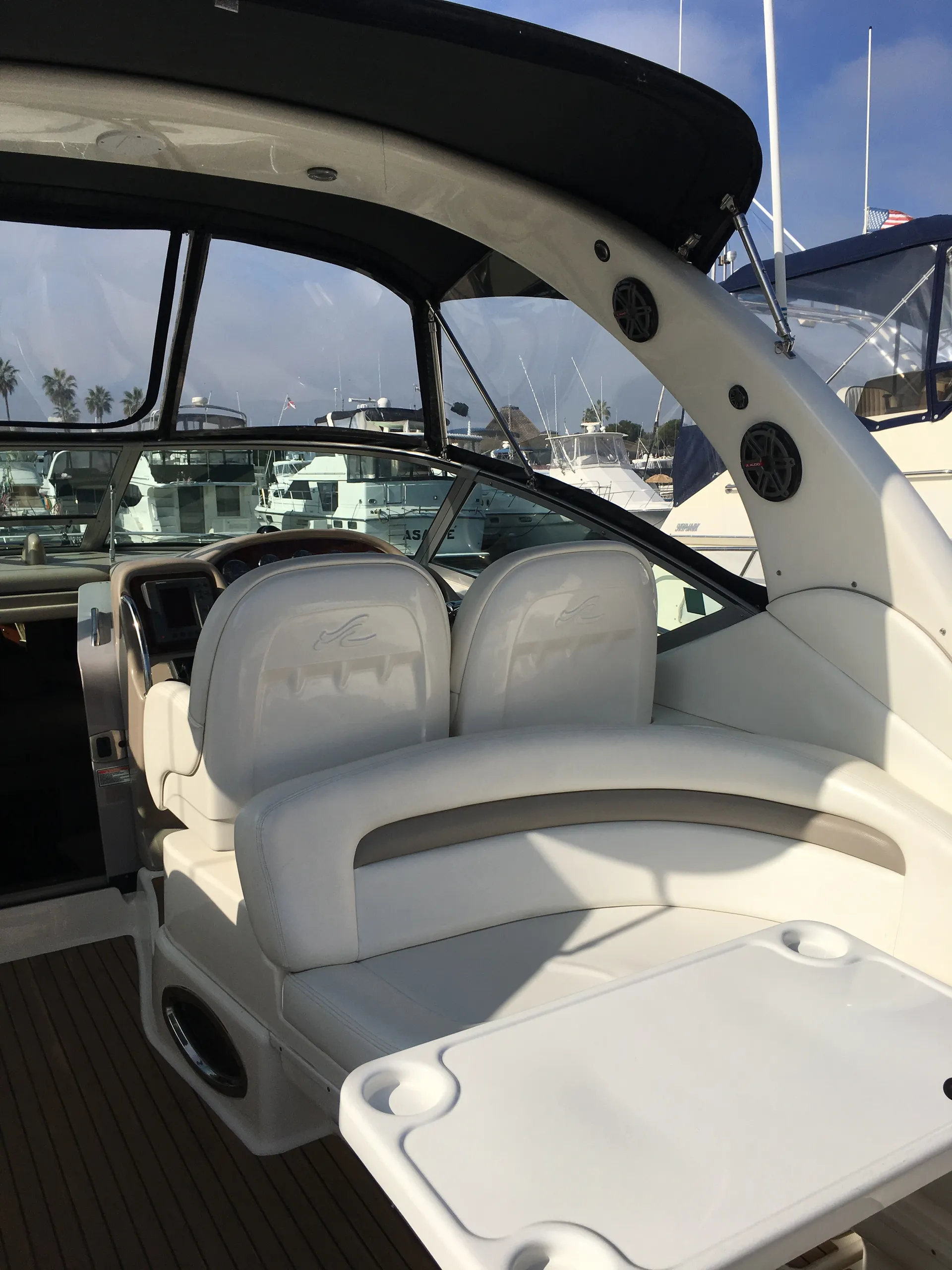 Sea Ray Boats 340 Sundancer in San Diego, CA — photo 7
