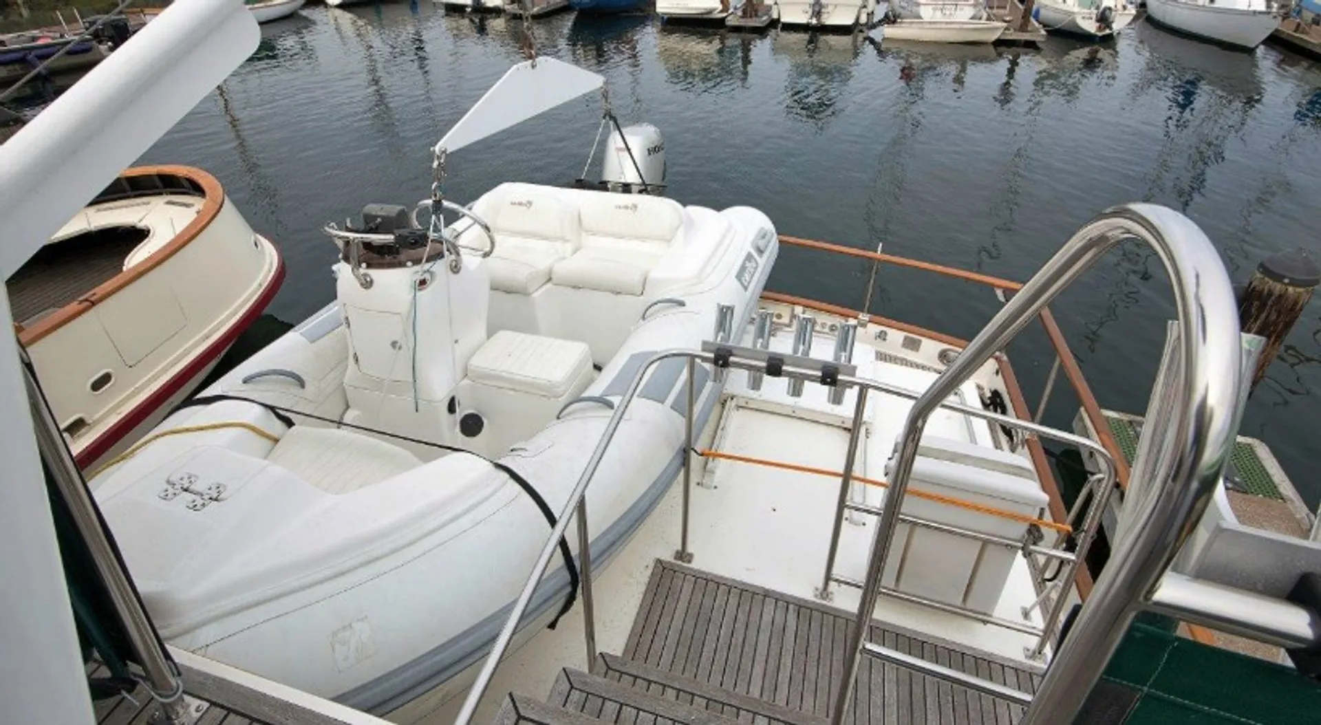 Grand Banks Heritage 46 CL in Bellingham, WA — photo 4