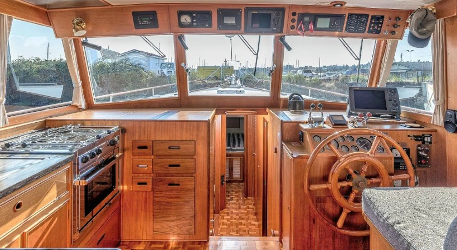 Grand Banks Heritage 46 CL in Bellingham, WA — photo 7