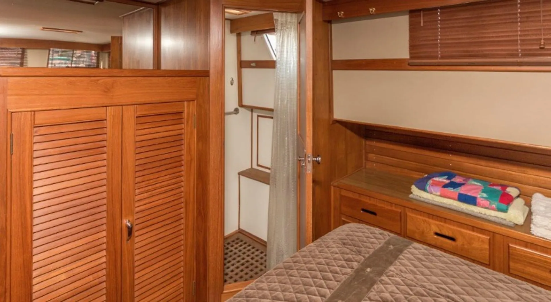 Grand Banks Heritage 46 CL in Bellingham, WA — photo 9