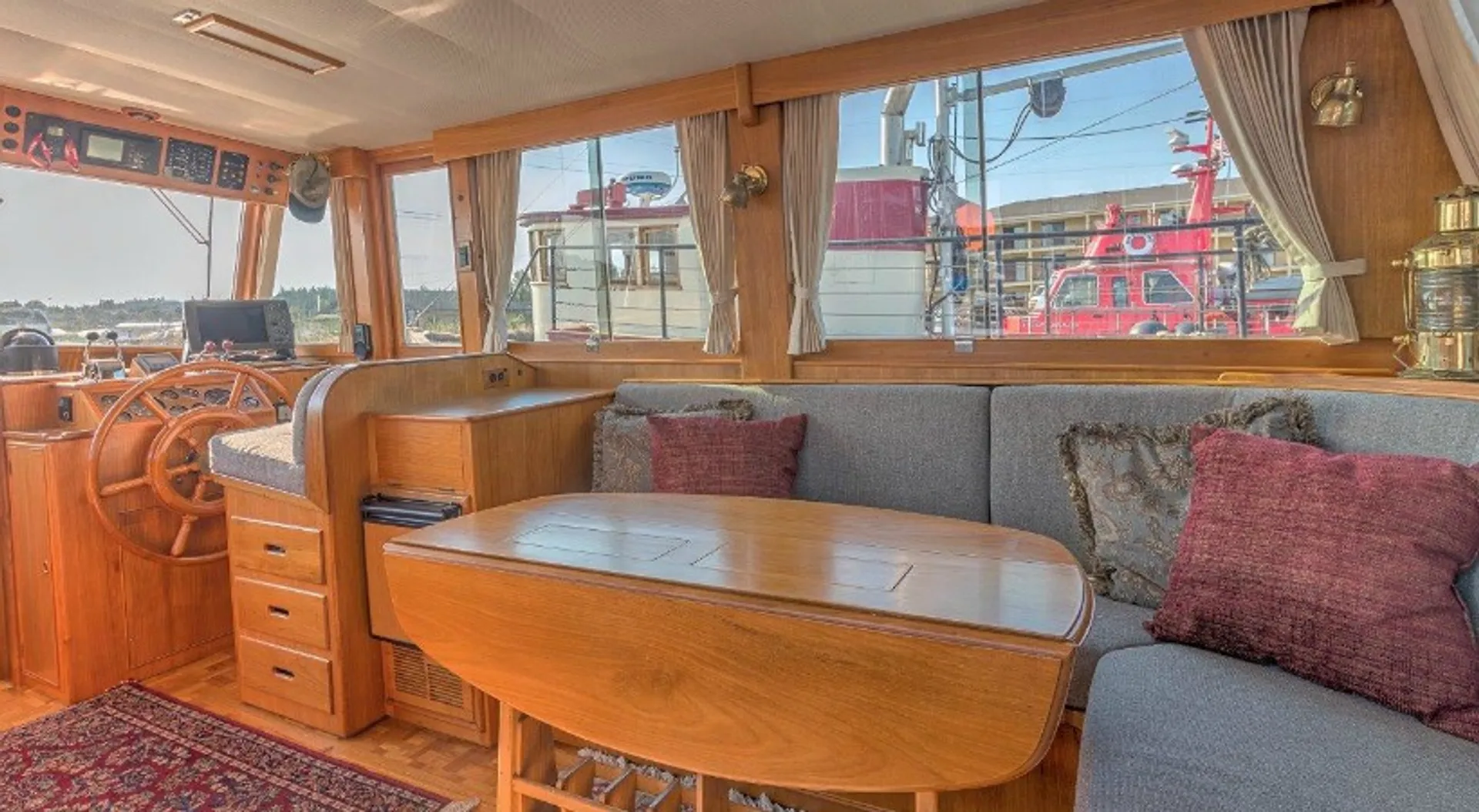 Grand Banks Heritage 46 CL in Bellingham, WA — photo 10