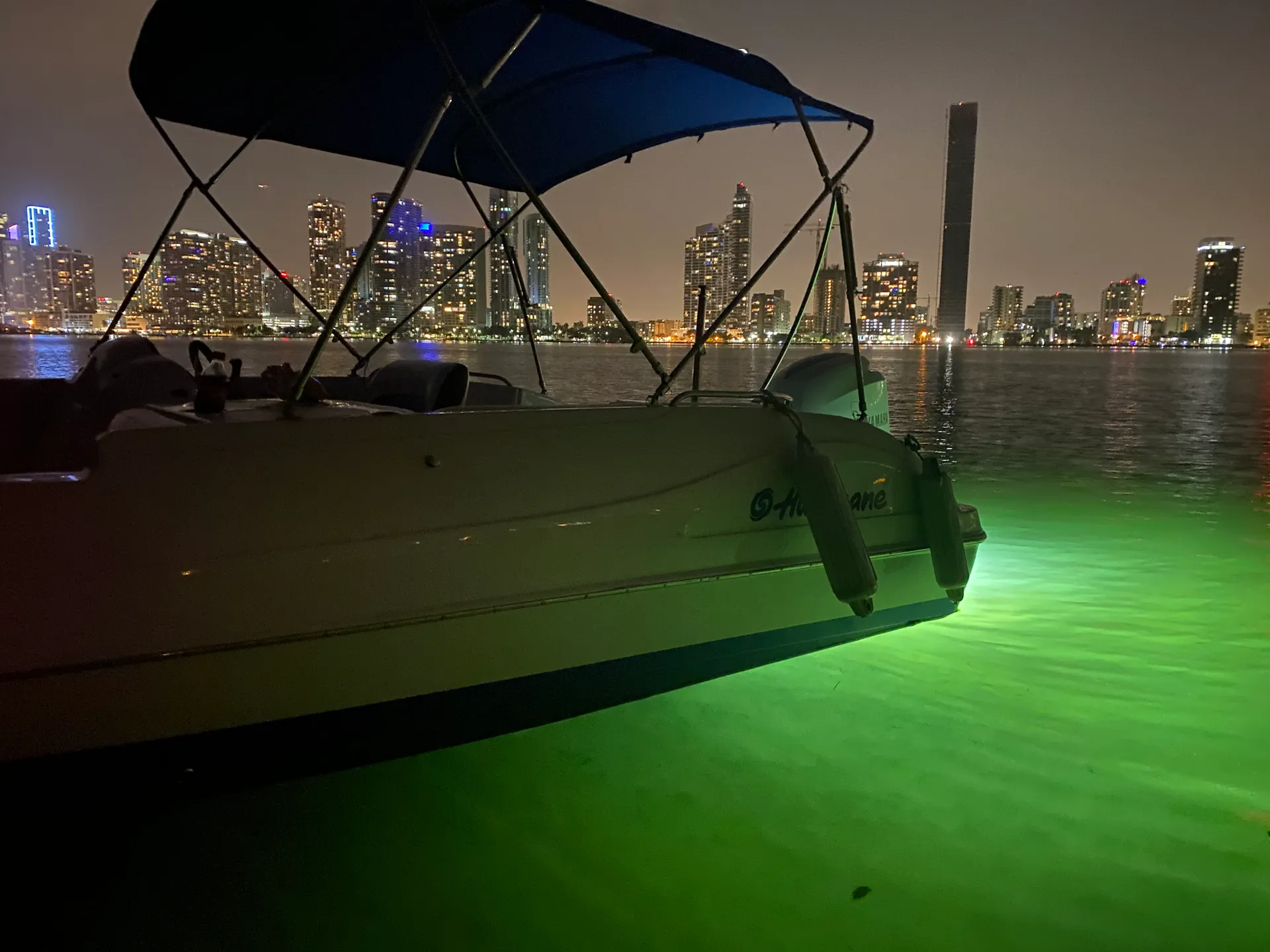 Clean, 21" Luxury Deck Boat (Day or Night cruise)