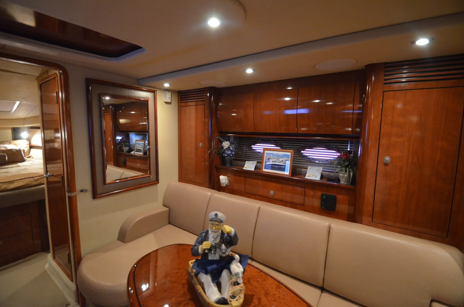 43’ Searay Sundancer Sport Yacht Newport Harbor Cruise