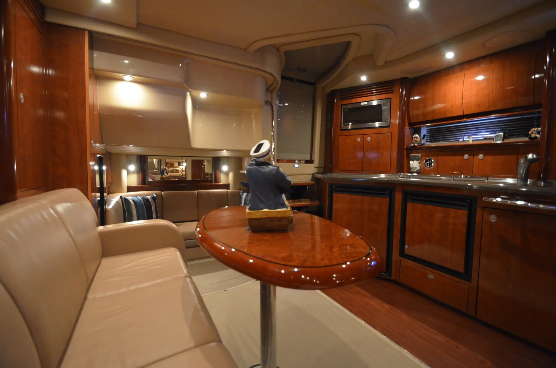 43’ Searay Sundancer Sport Yacht Newport Harbor Cruise