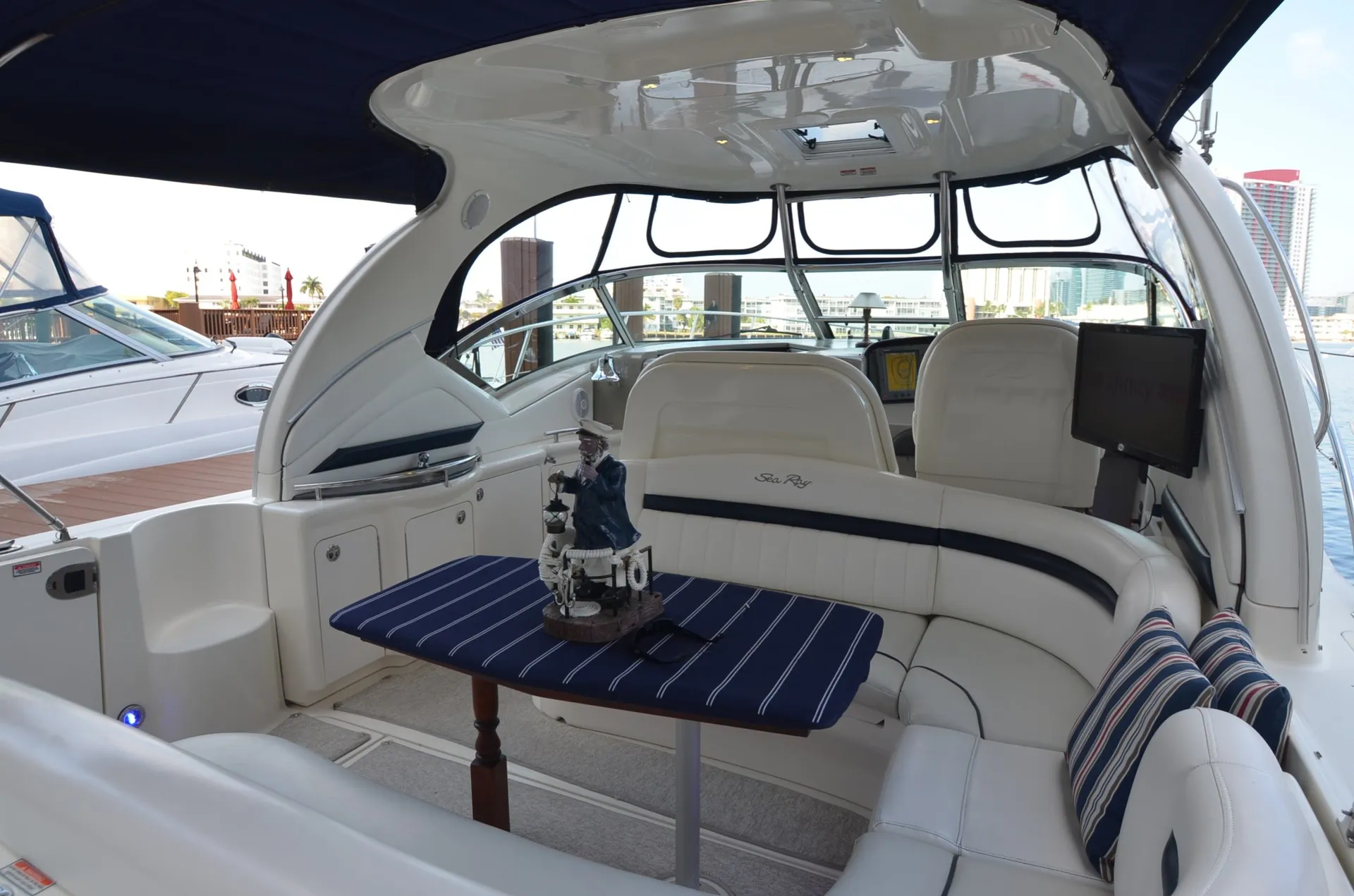 43’ Searay Sundancer Sport Yacht Newport Harbor Cruise