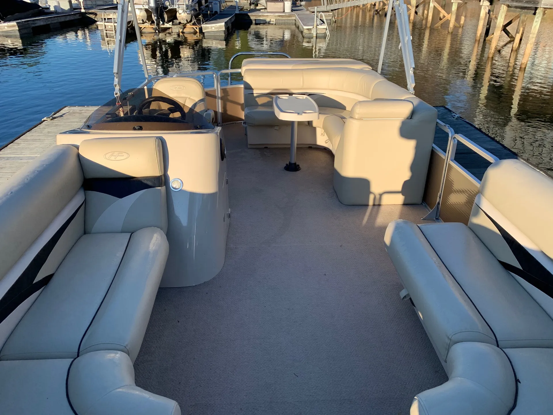 Harris FloteBote 220 Cruiser CX  in Sherrills Ford, NC — photo 3
