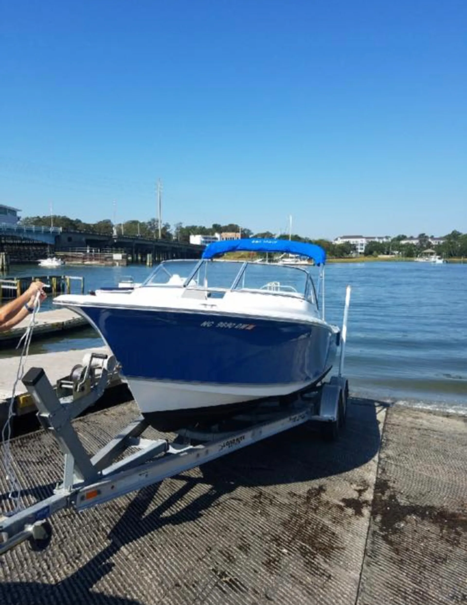Sea Hunt Boats Escape 211 LE in Holden Beach, NC — photo 4
