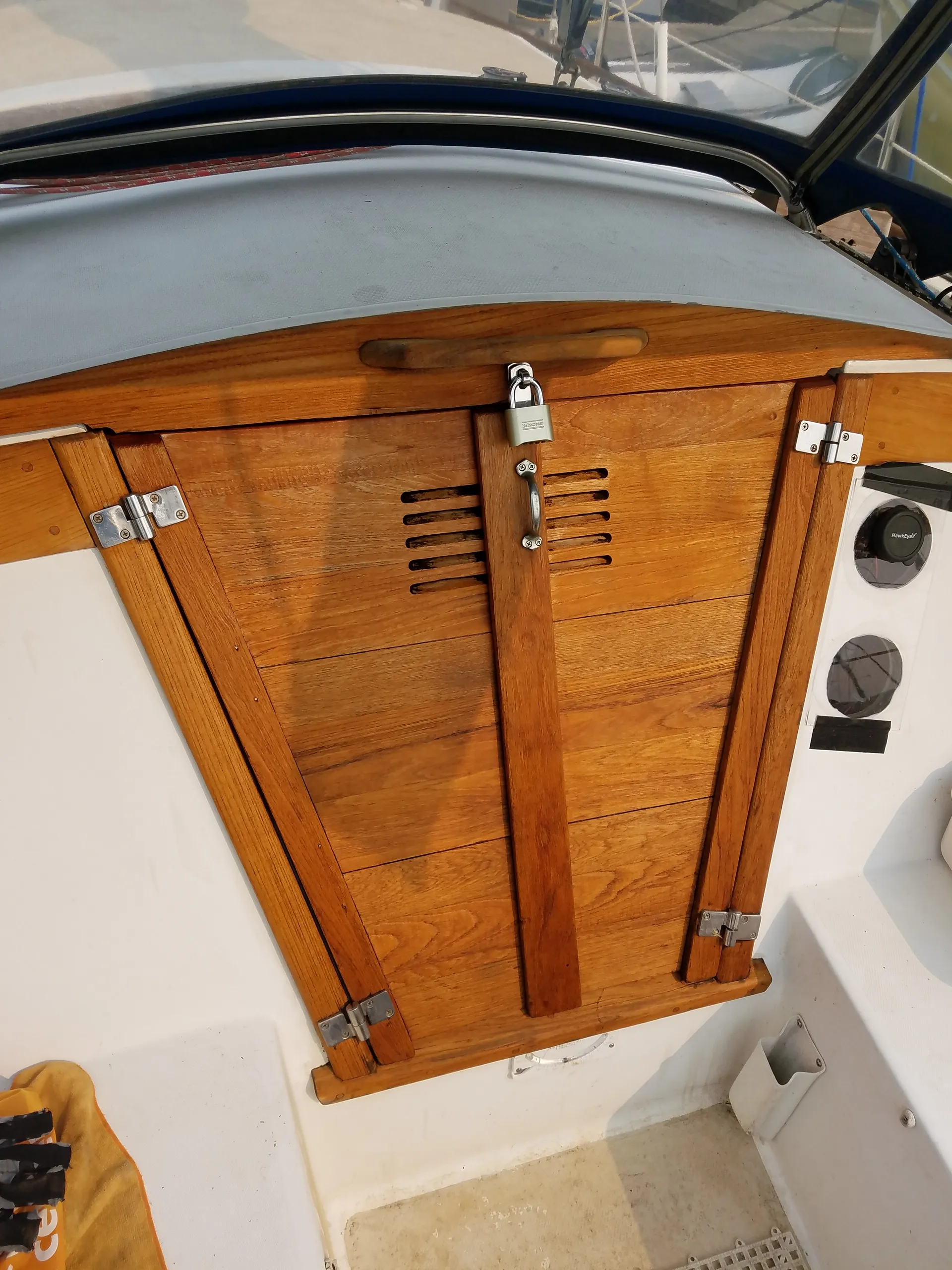 Catalina 30 in Oak Harbor, WA — photo 4