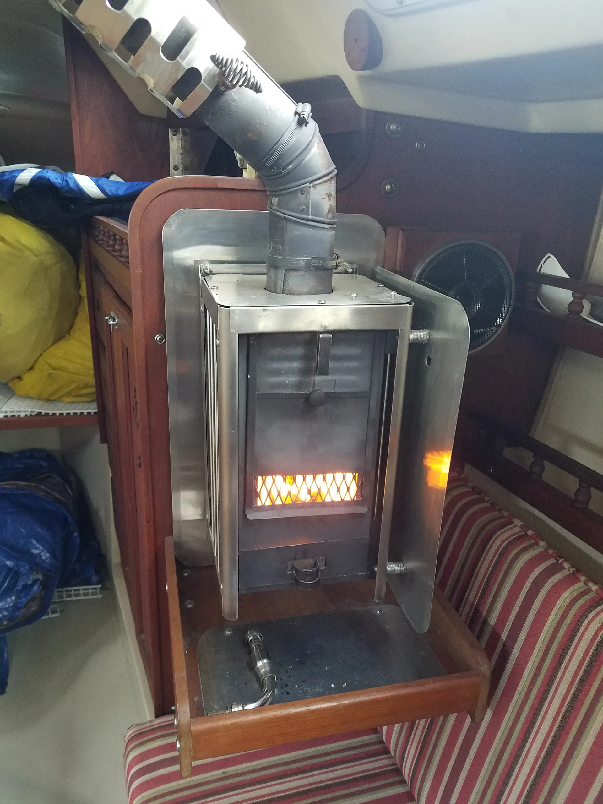 Catalina 30 in Oak Harbor, WA — photo 6