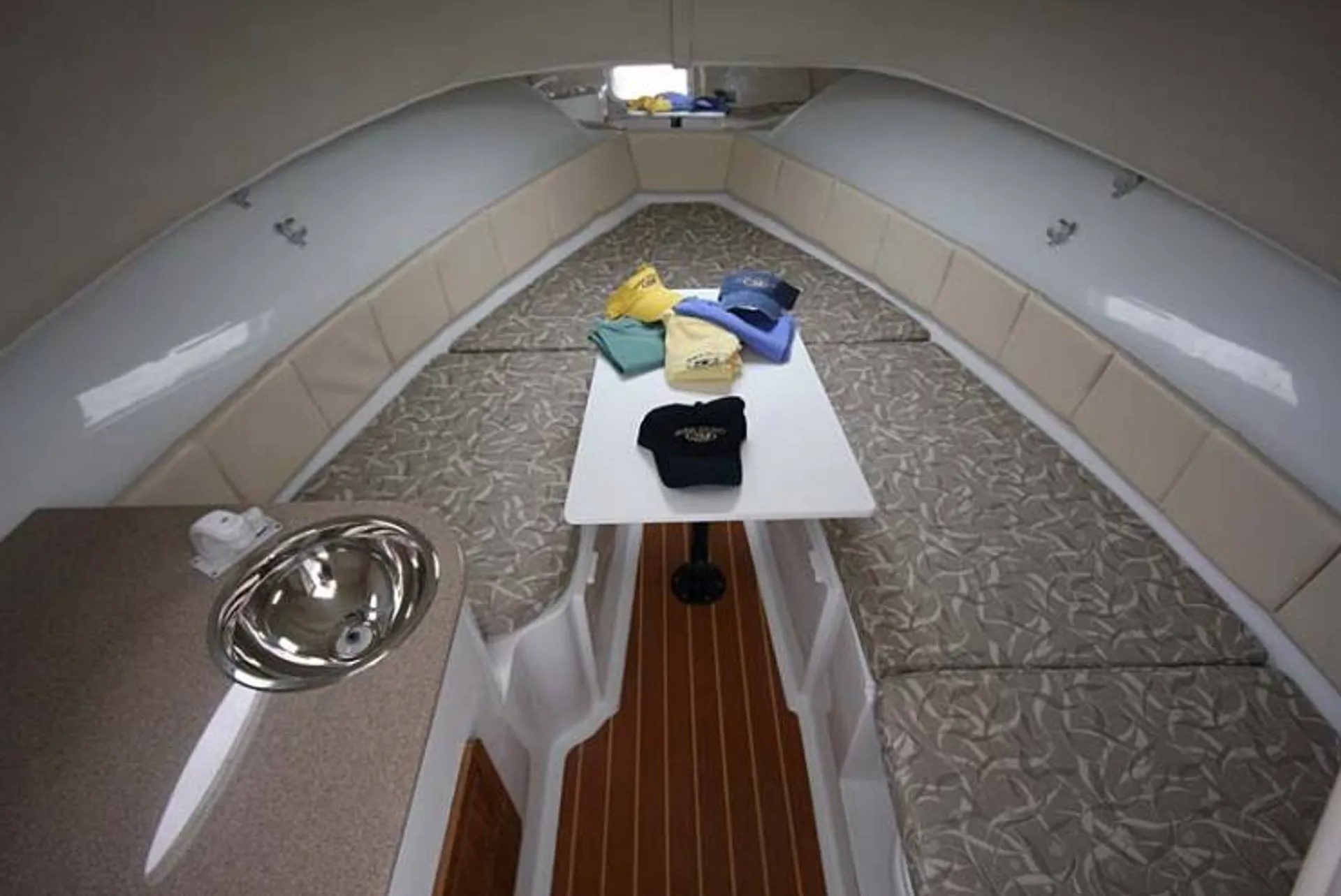 Sea Hunt Boats Victory 245 in Lantana, FL — photo 5