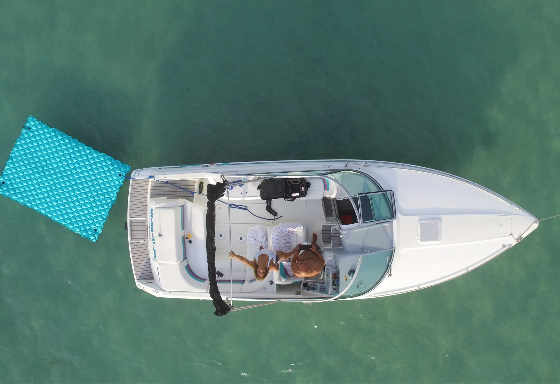 Formula by Thunderbird F280 Sun Sport in Miami Beach, FL — photo 2