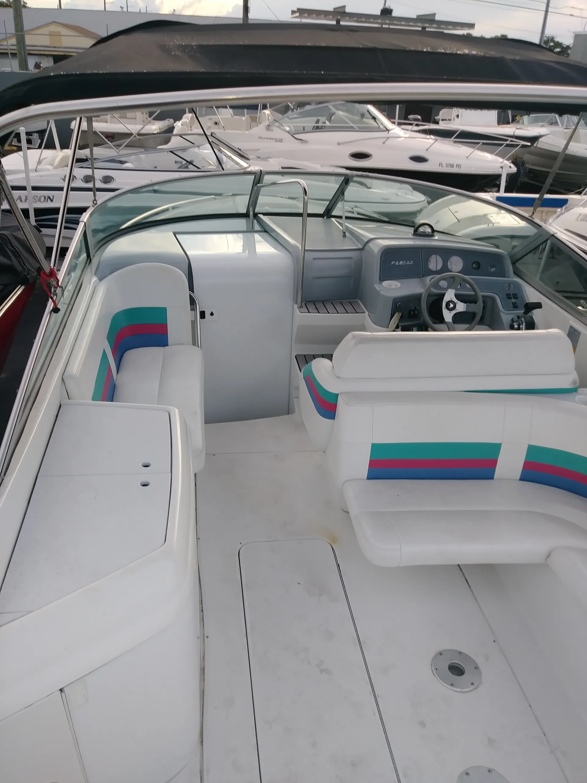 Formula by Thunderbird F280 Sun Sport in Miami Beach, FL — photo 7